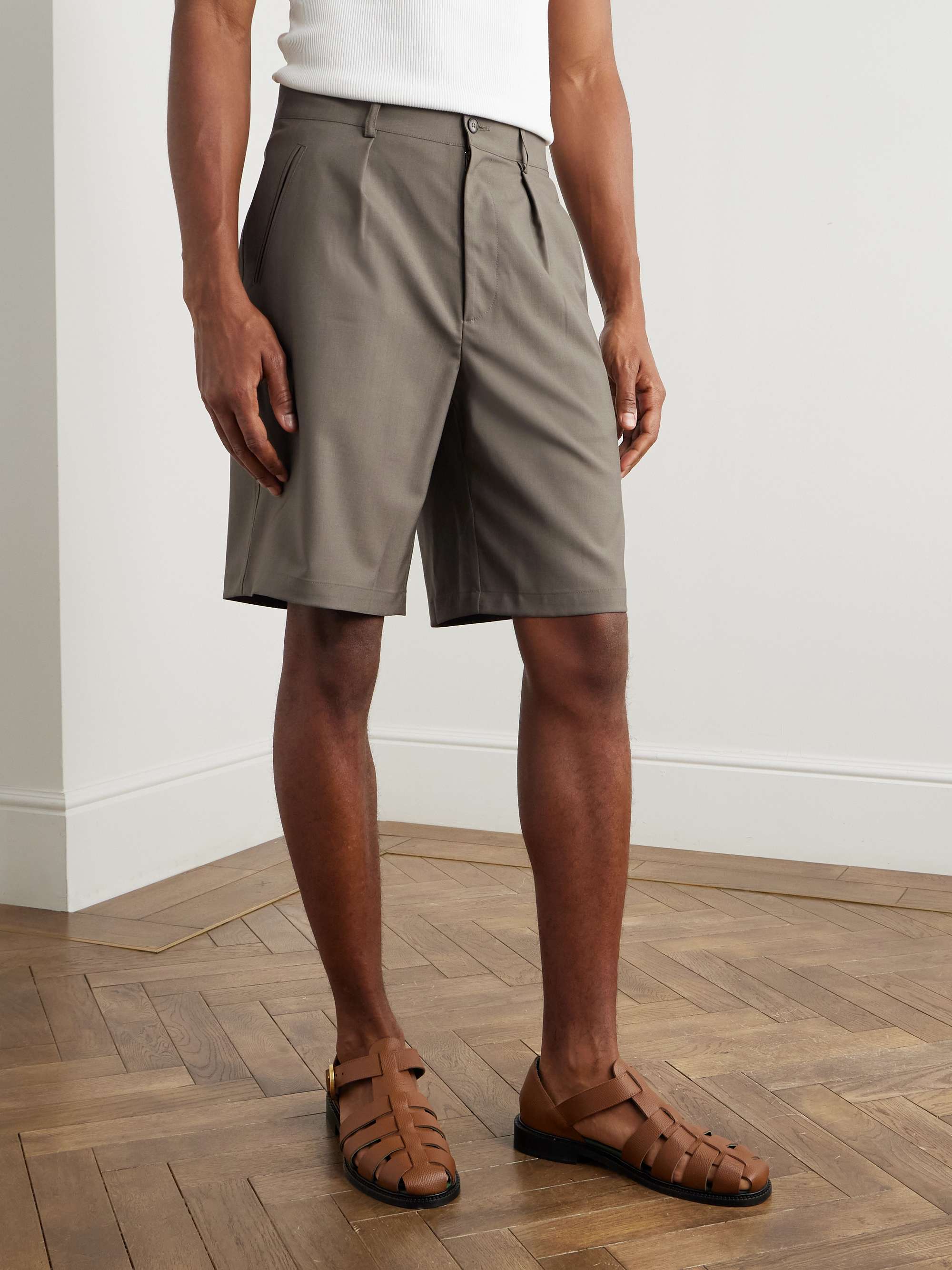 Straight-Leg Pleated Wool Shorts view