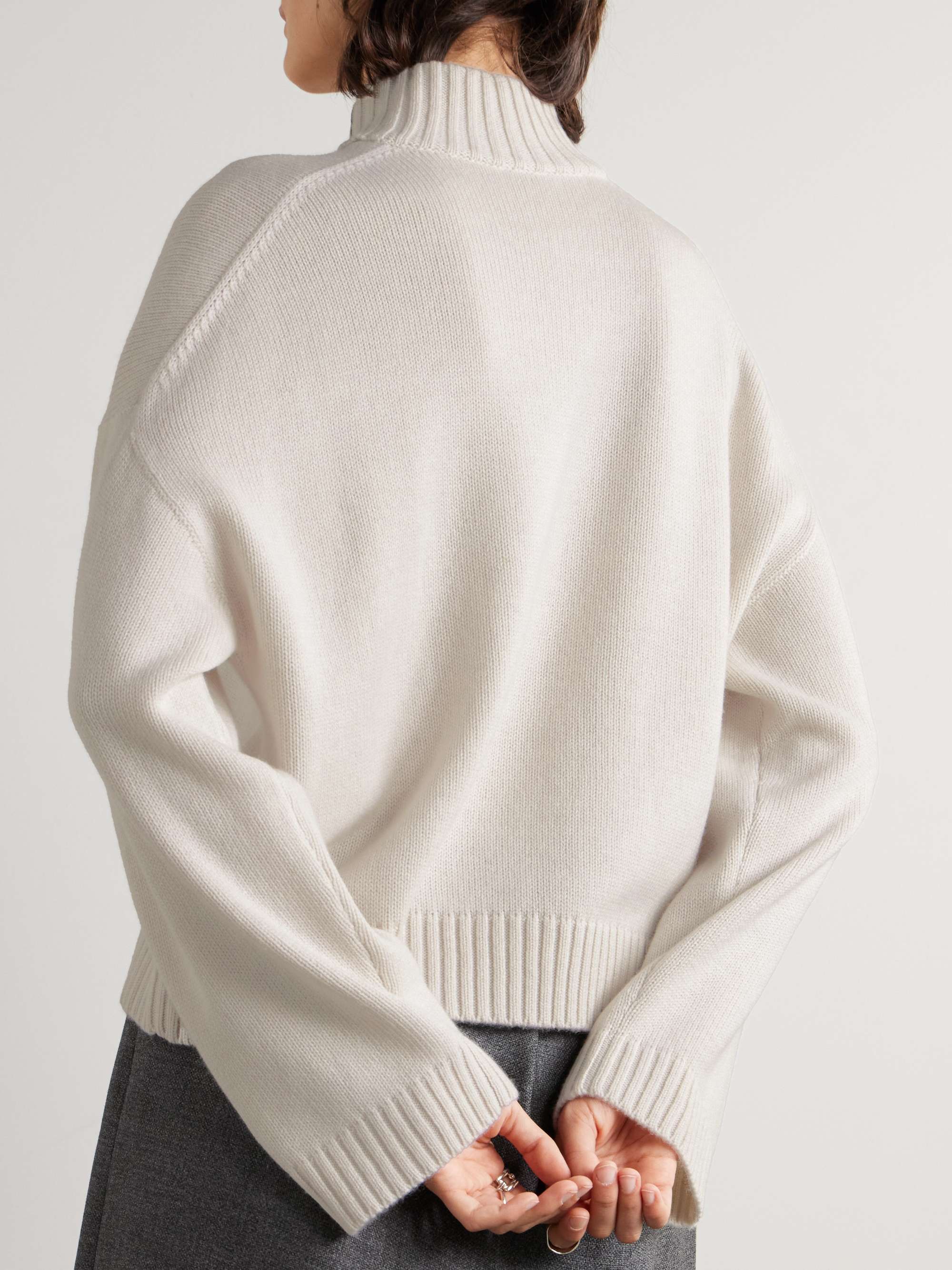 Turtleneck cashmere sweater view