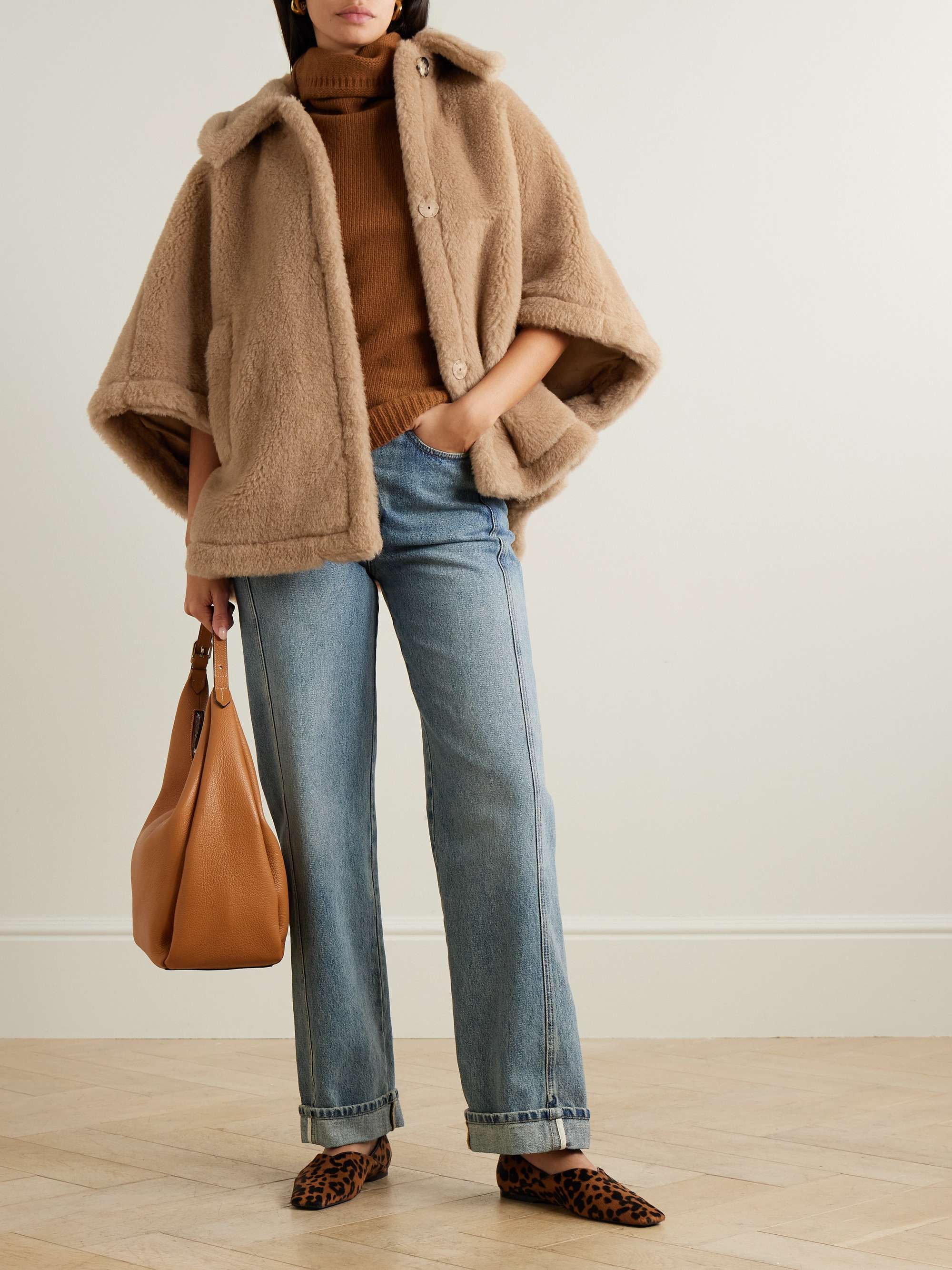 Tenebre oversized alpaca, cashmere and silk-blend cape view