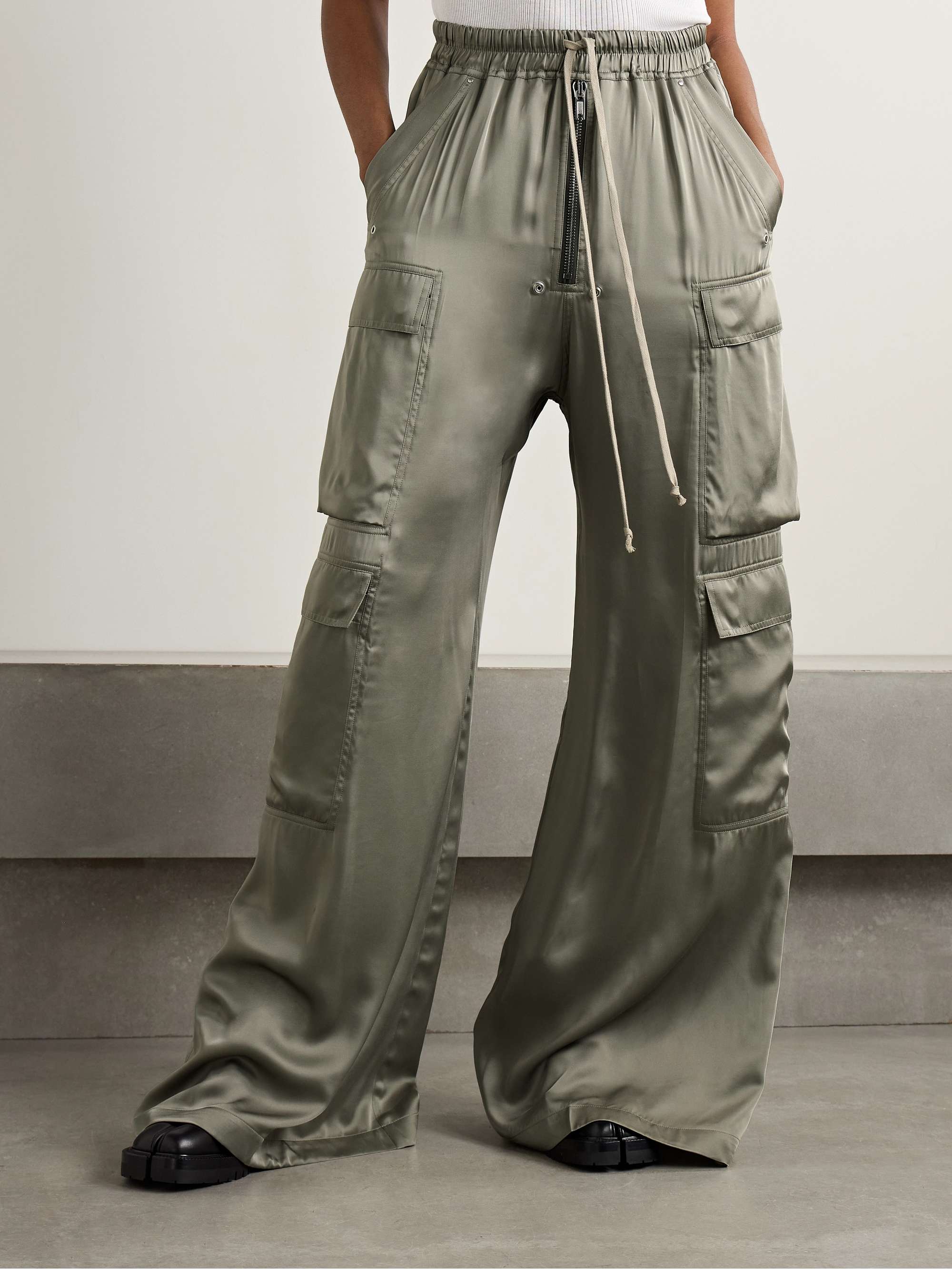 Satin wide-leg cargo pants view