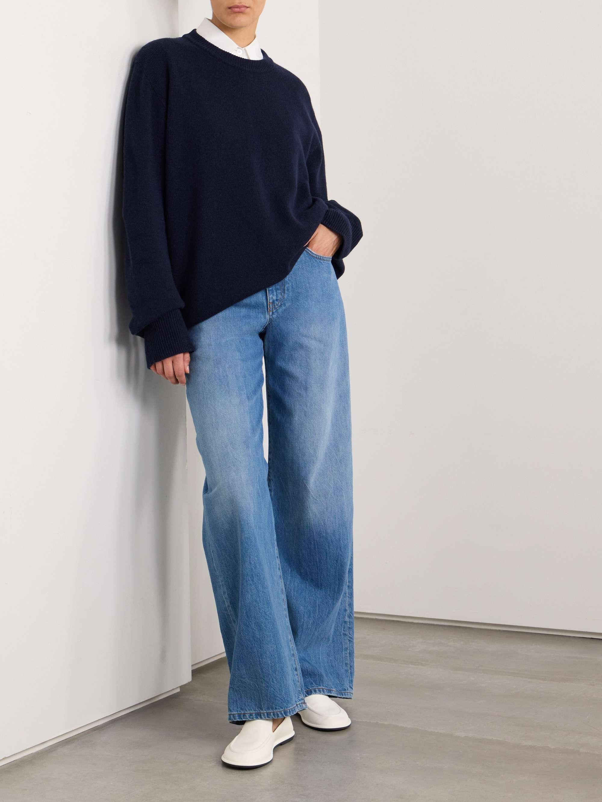 Essentials Eglitta boyfriend jeans view