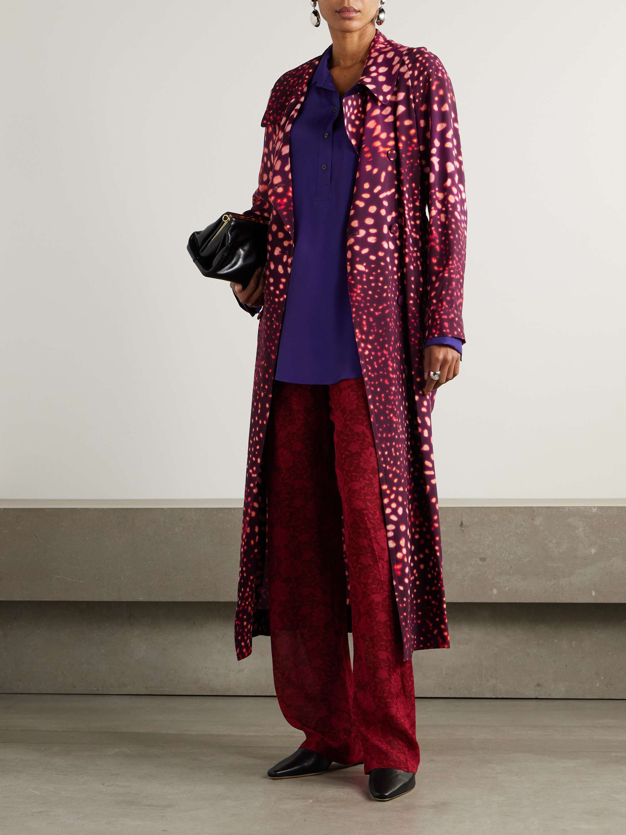Double-breasted belted printed crepe trench coat view