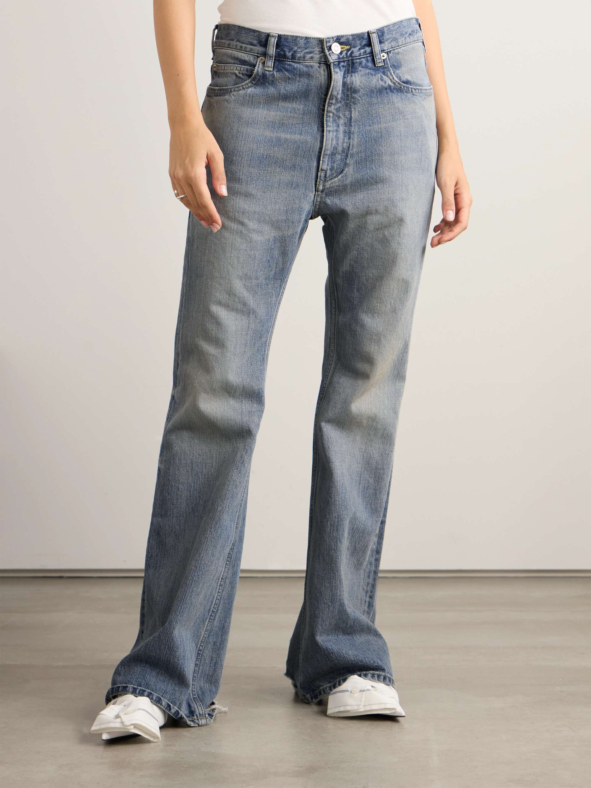 Low-rise flared jeans view