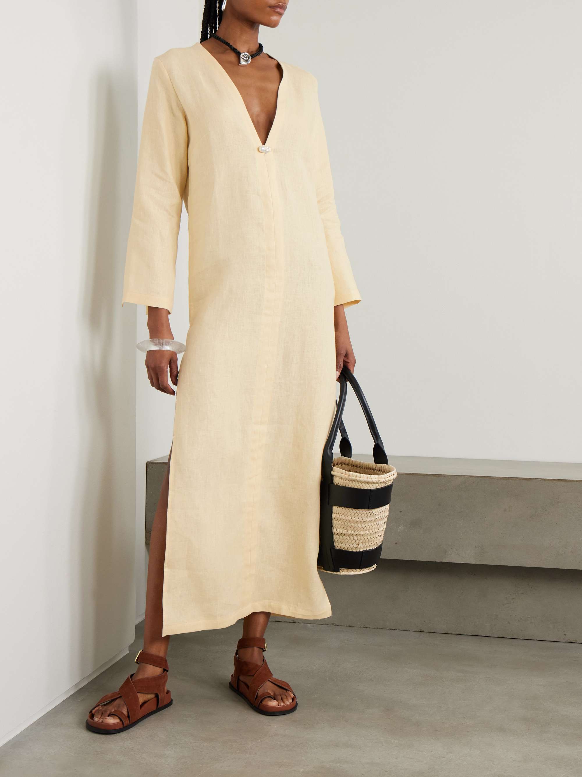 Pearl-embellished linen kaftan view