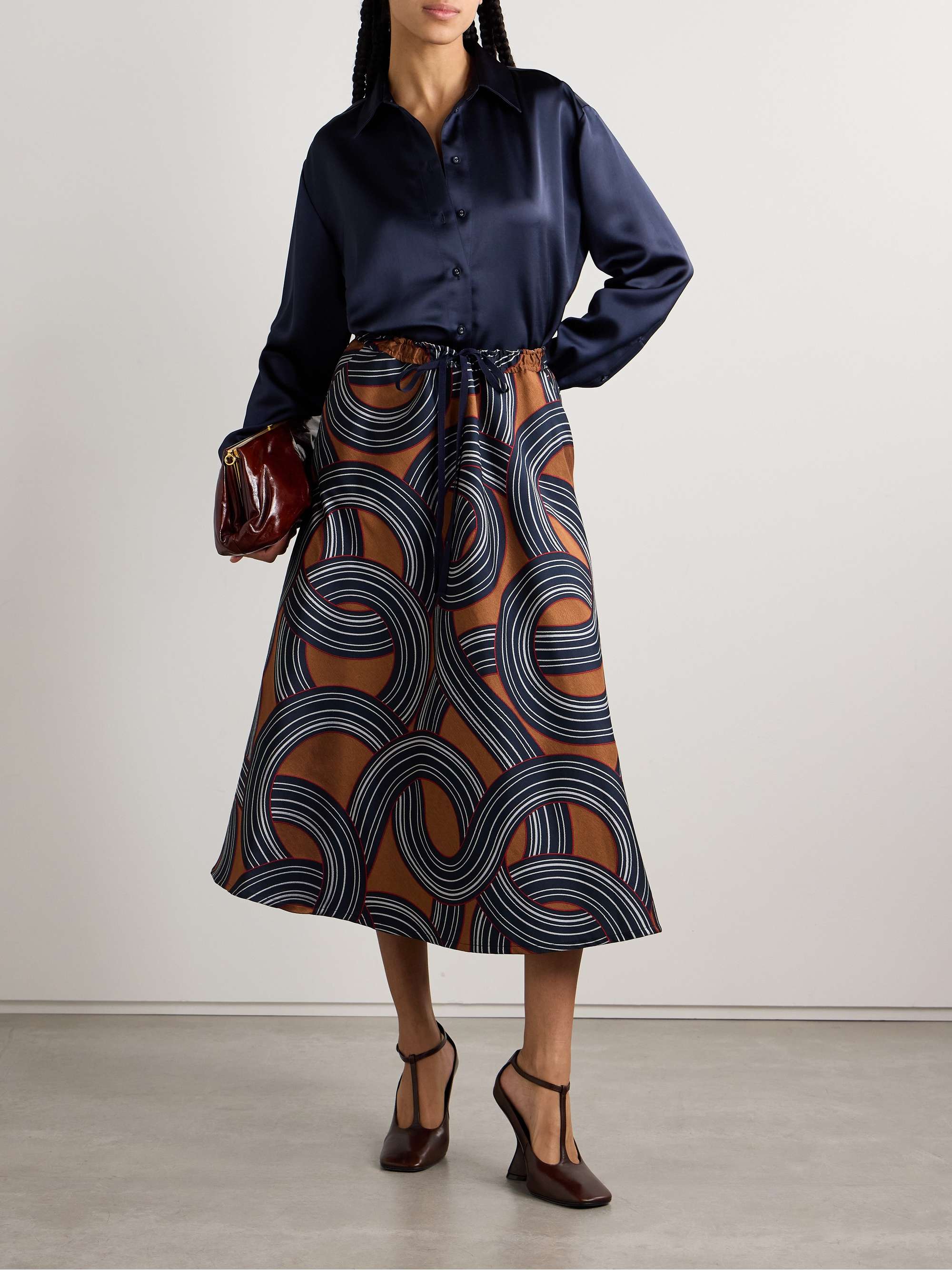 Jacquard midi skirt view