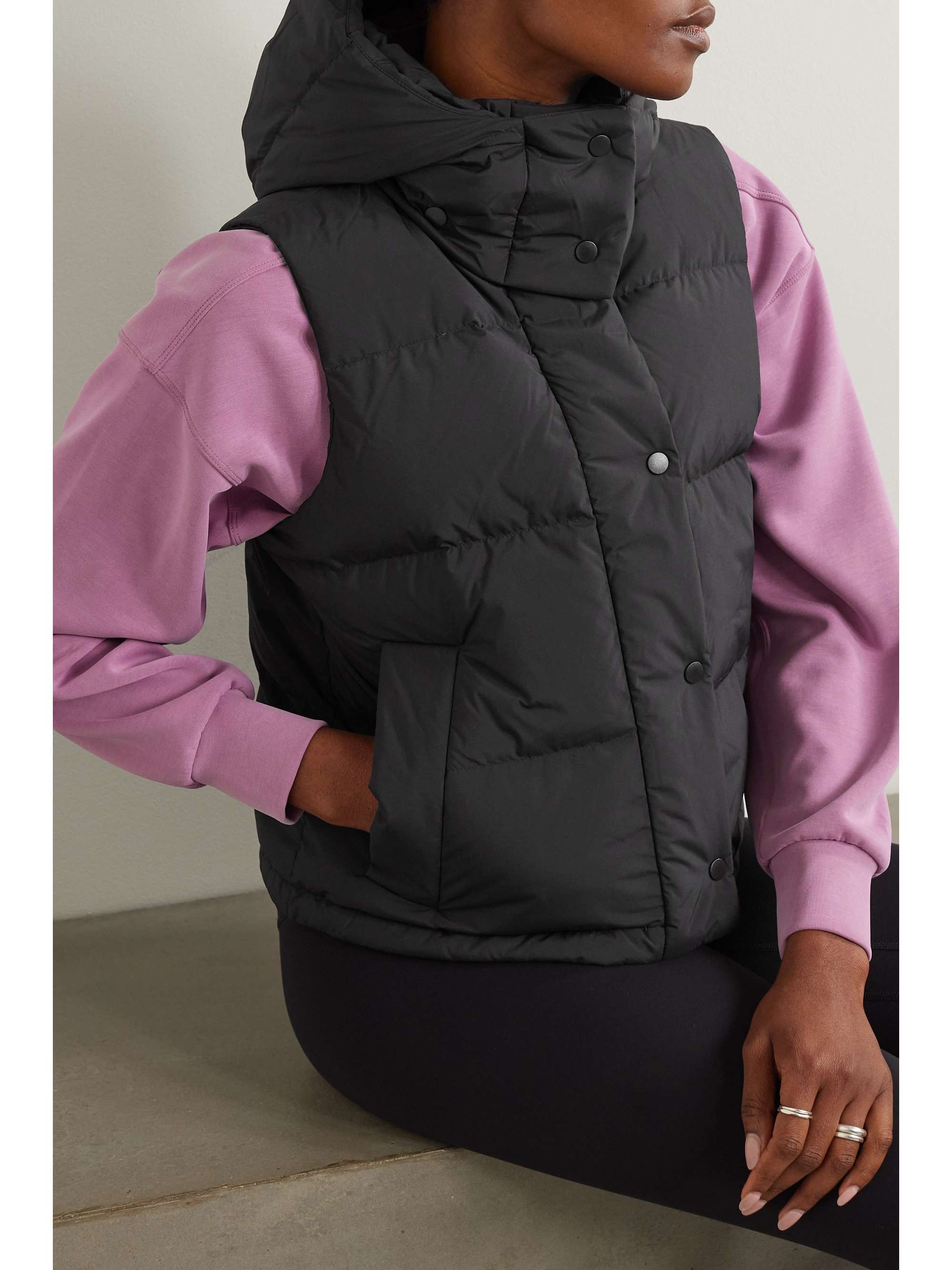 Wunder Puff cropped hooded quilted recycled-Glyde™ down vest view