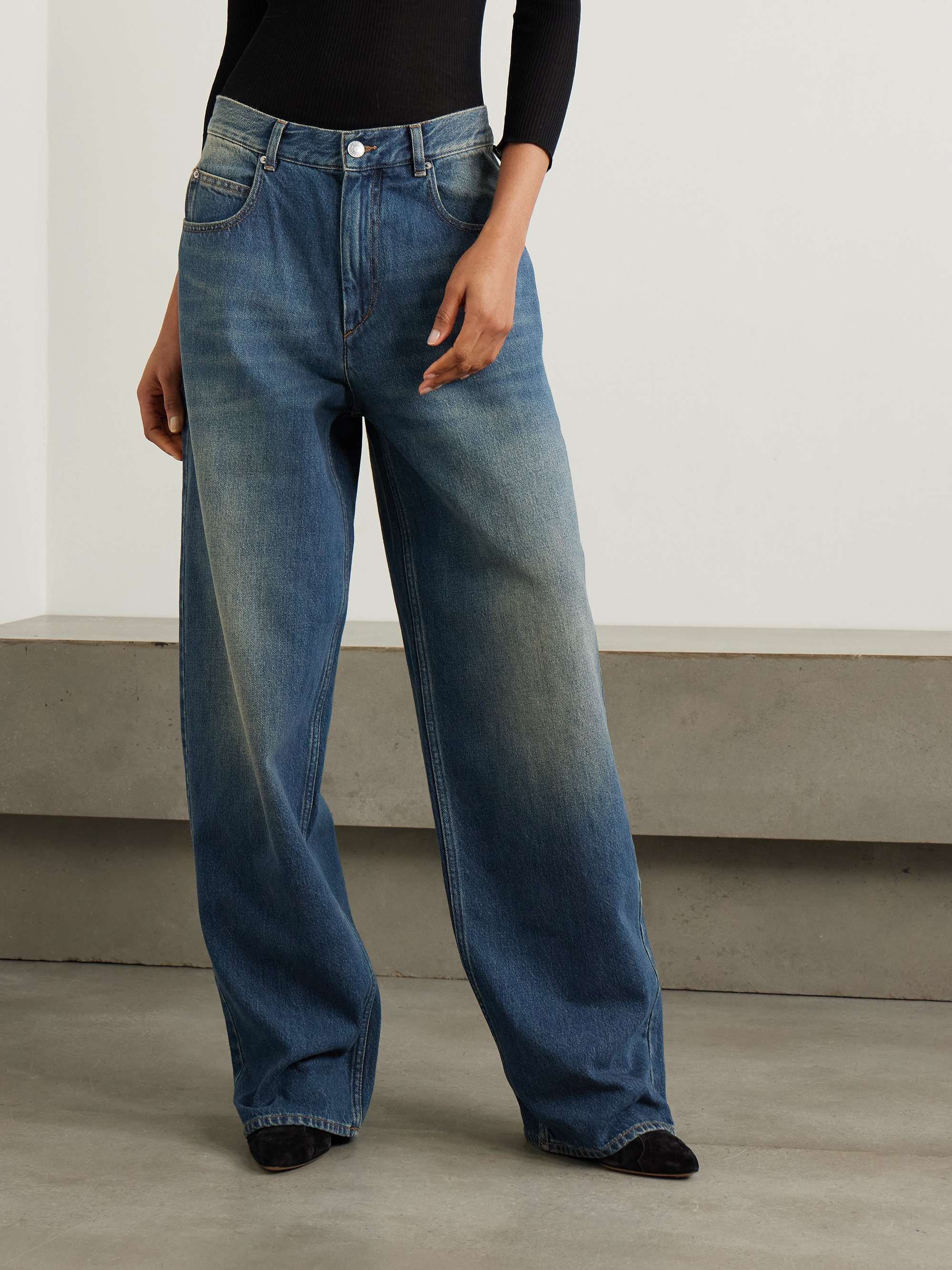 Joanny mid-rise wide-leg jeans view