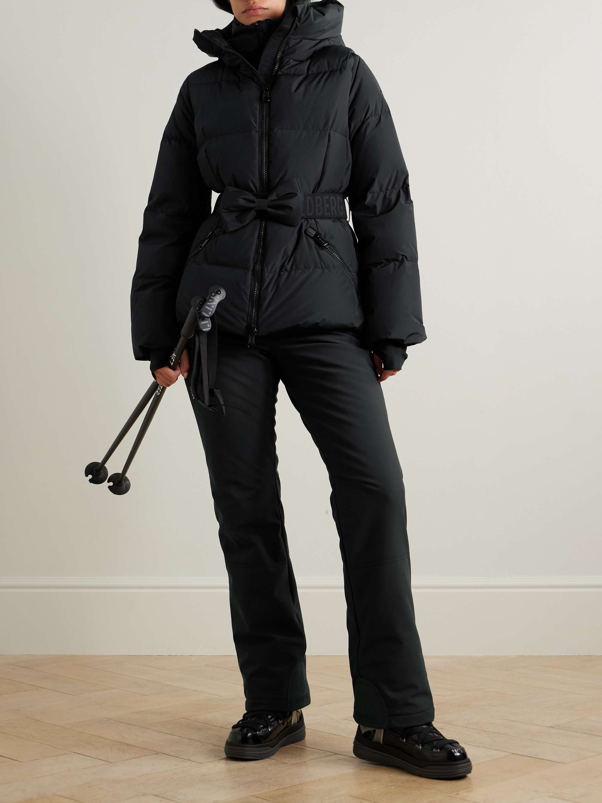 Bowy bow-detailed belted quilted ski jacket view