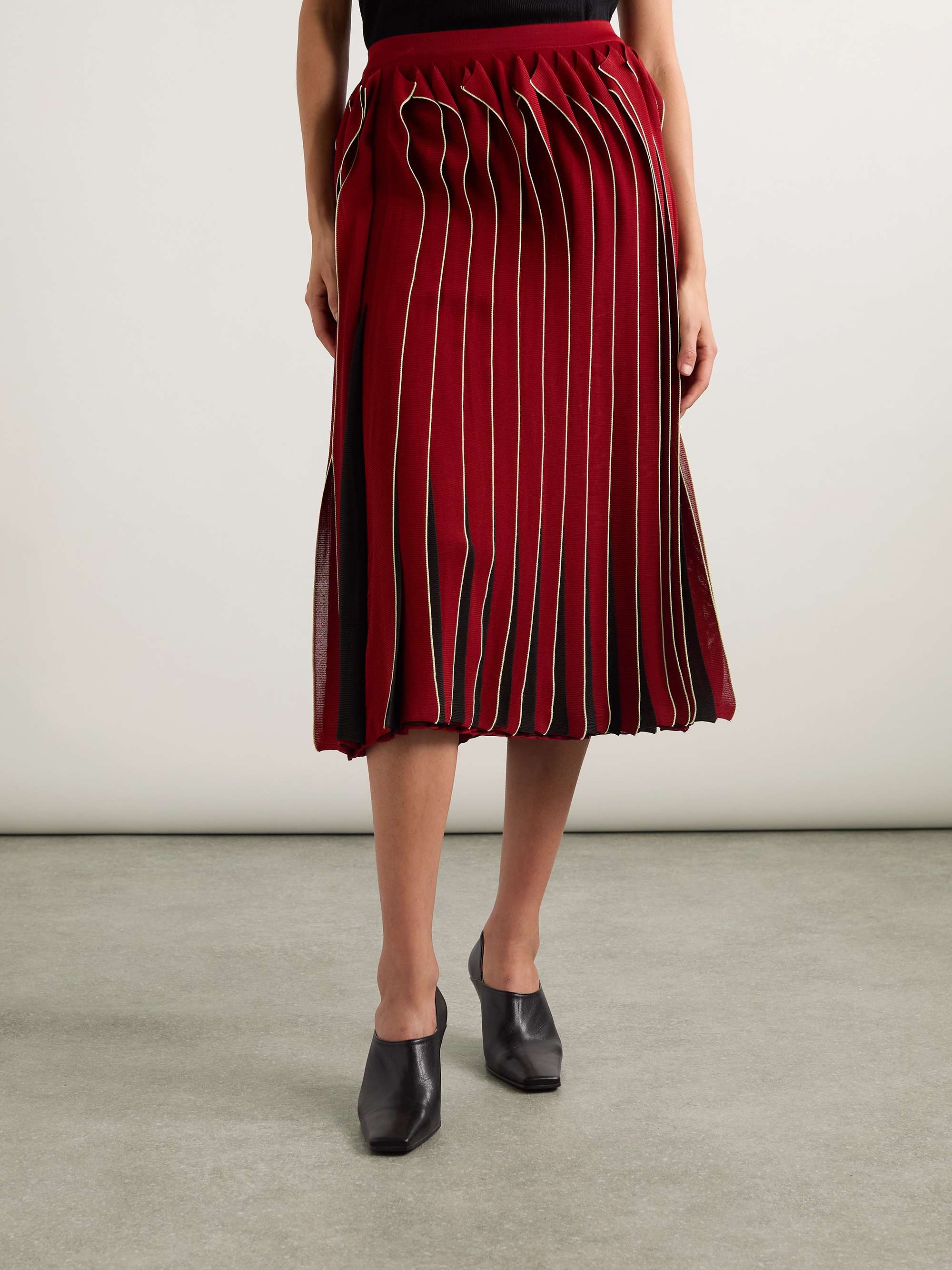 Paneled cotton midi skirt view