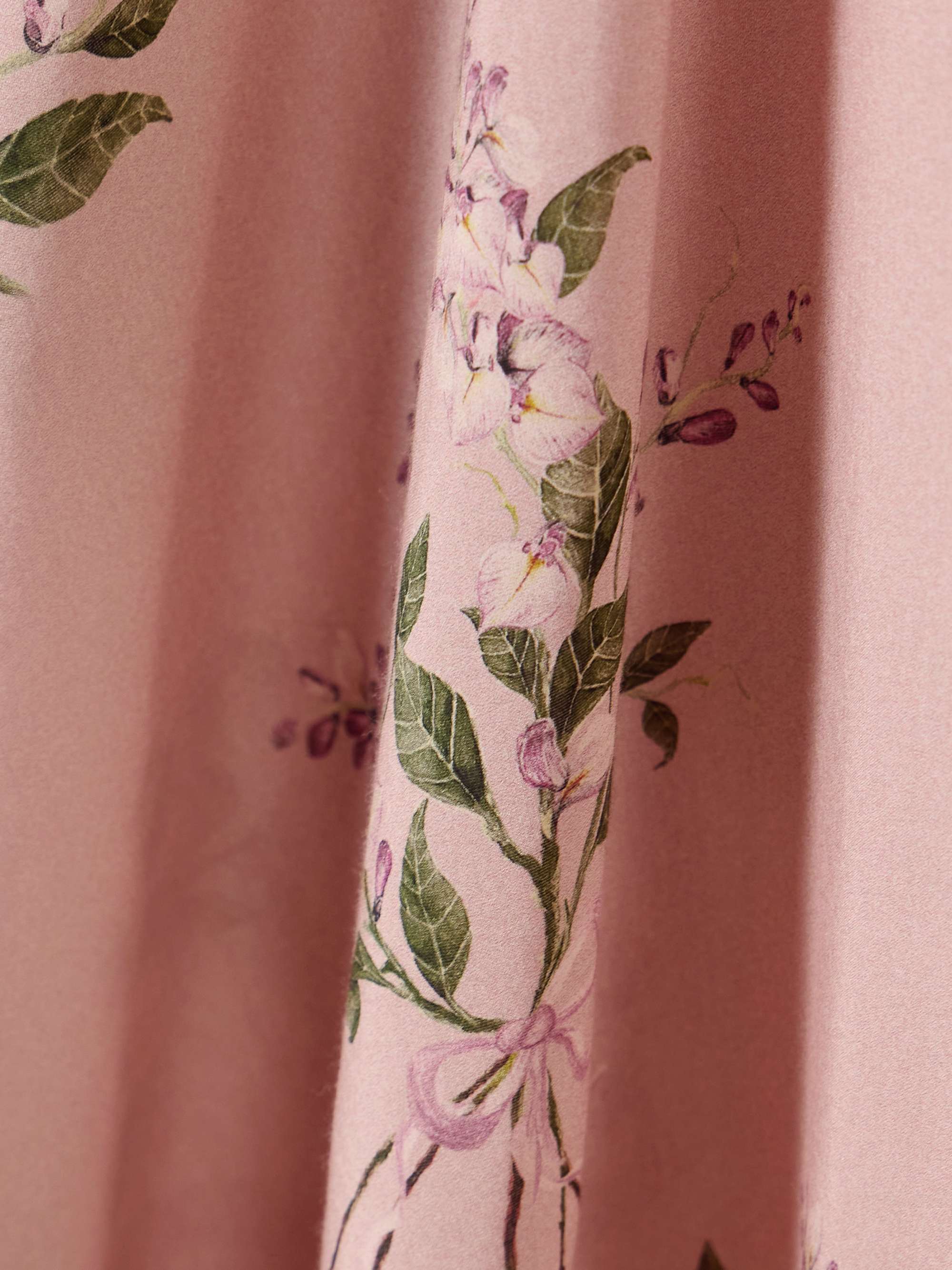 Lavanda Wisteria floral-print cotton and silk-blend voile pareo view