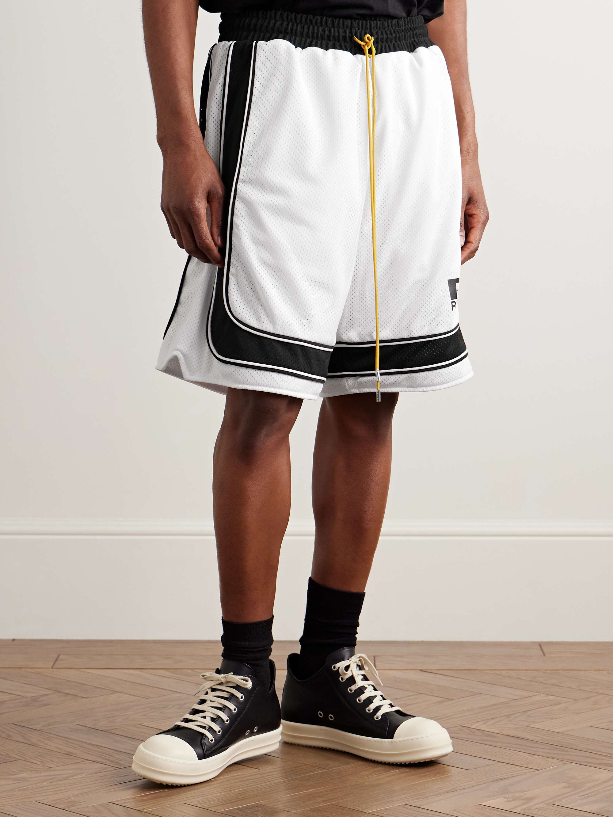 Wide-Leg Logo-Print Mesh Drawstring Shorts view