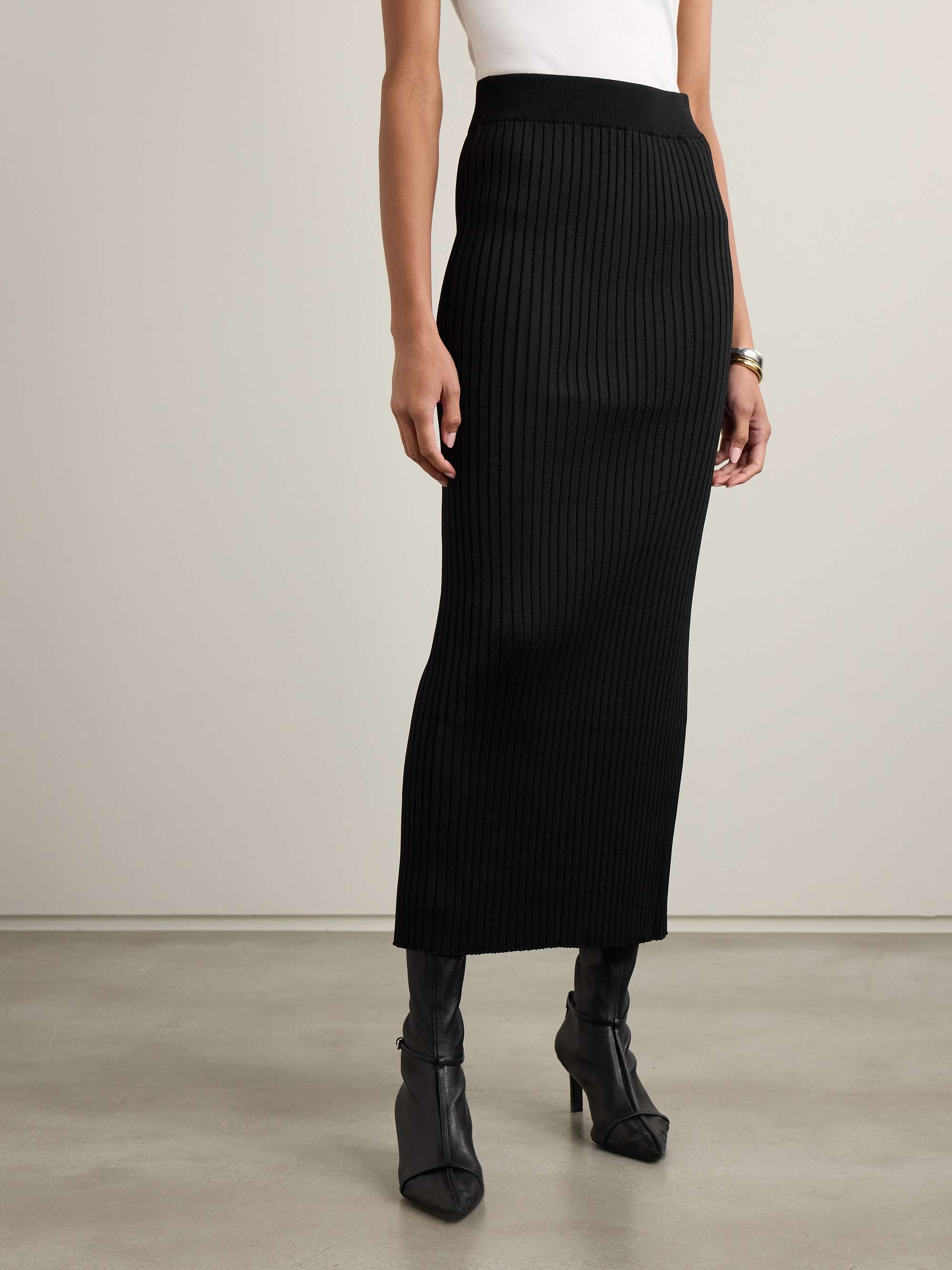 Ribbed-knit maxi skirt view