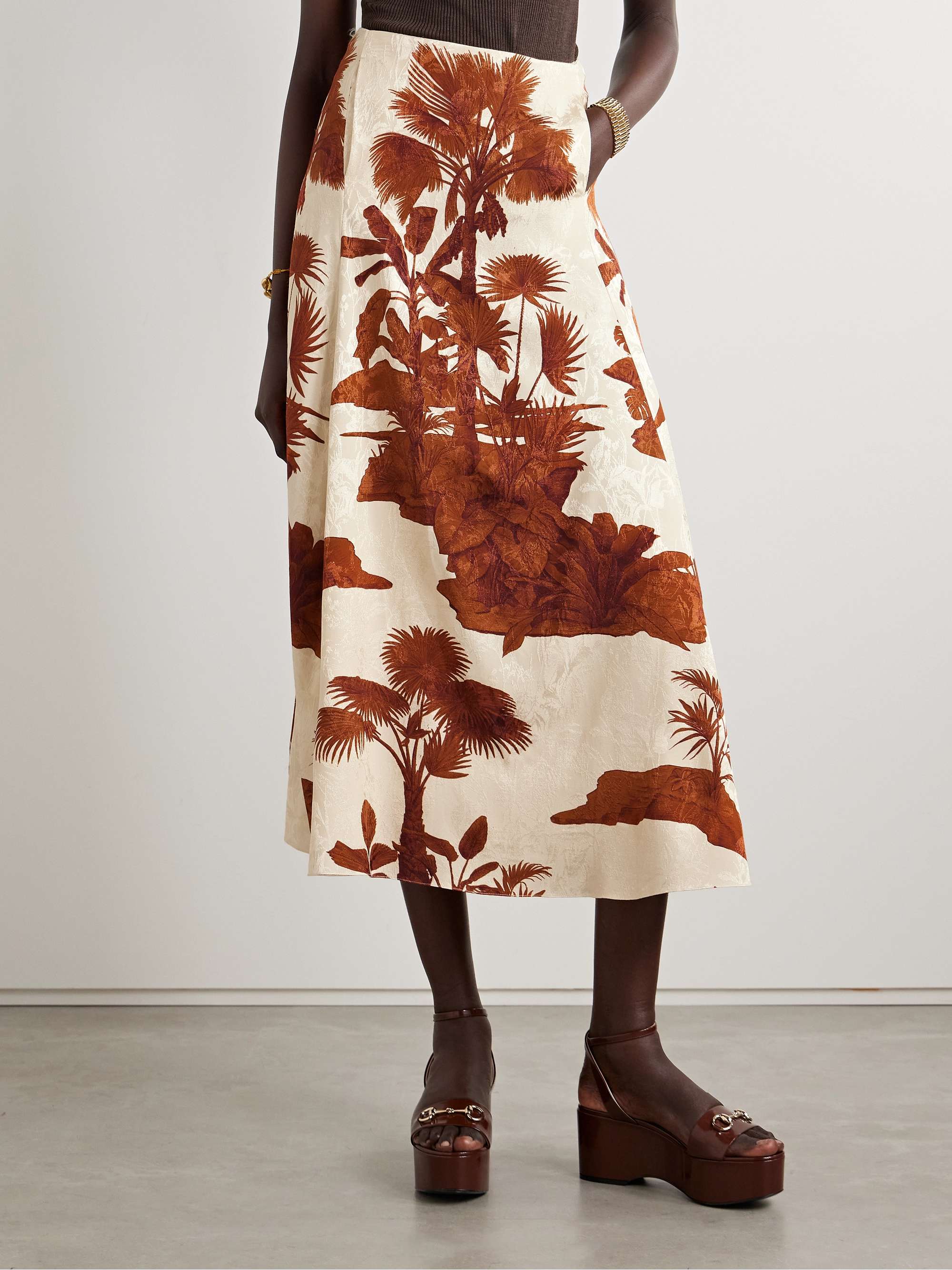 Encanto de Isla printed satin-jacquard maxi skirt view