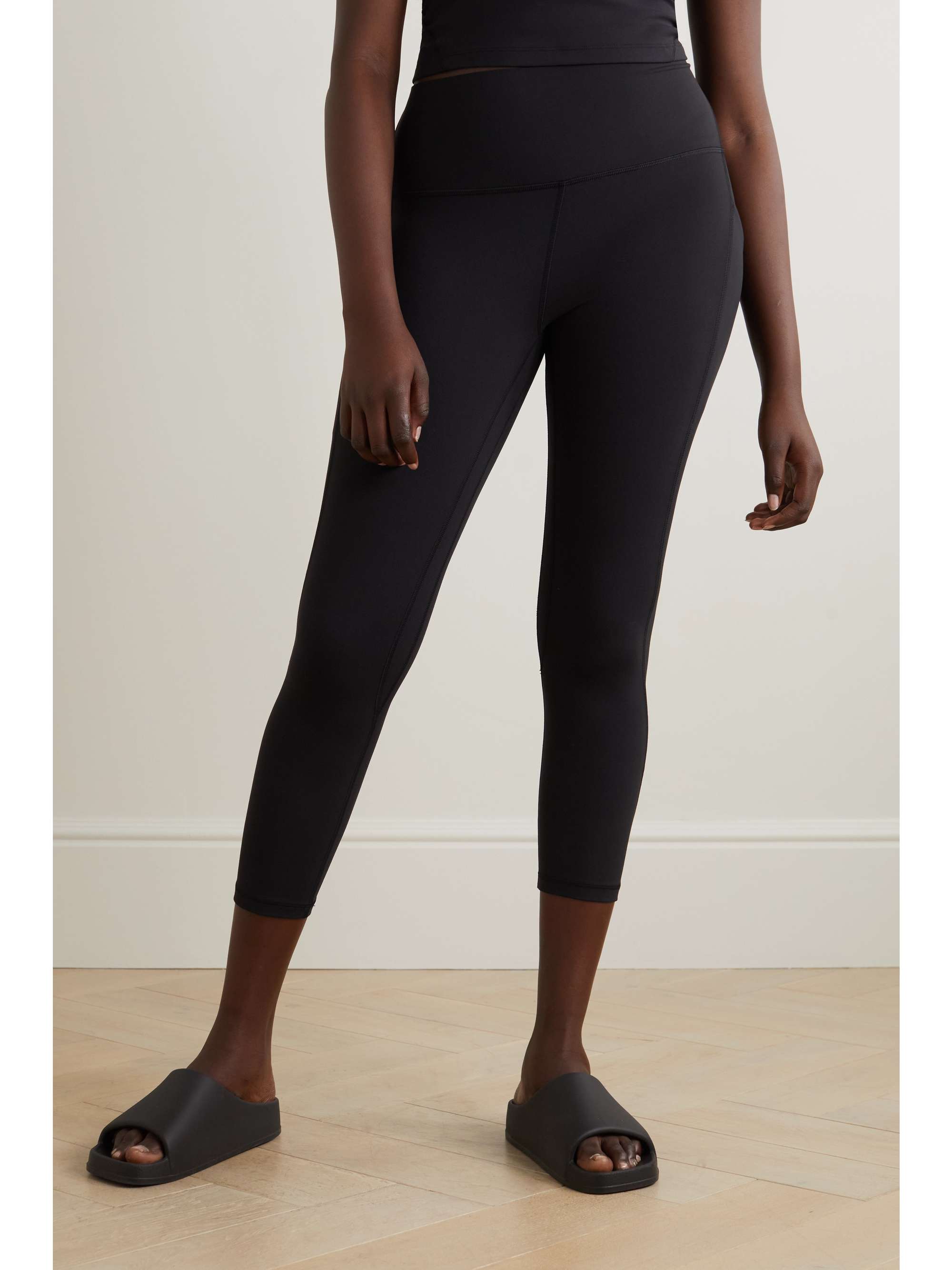 Align cropped high-rise leggings view