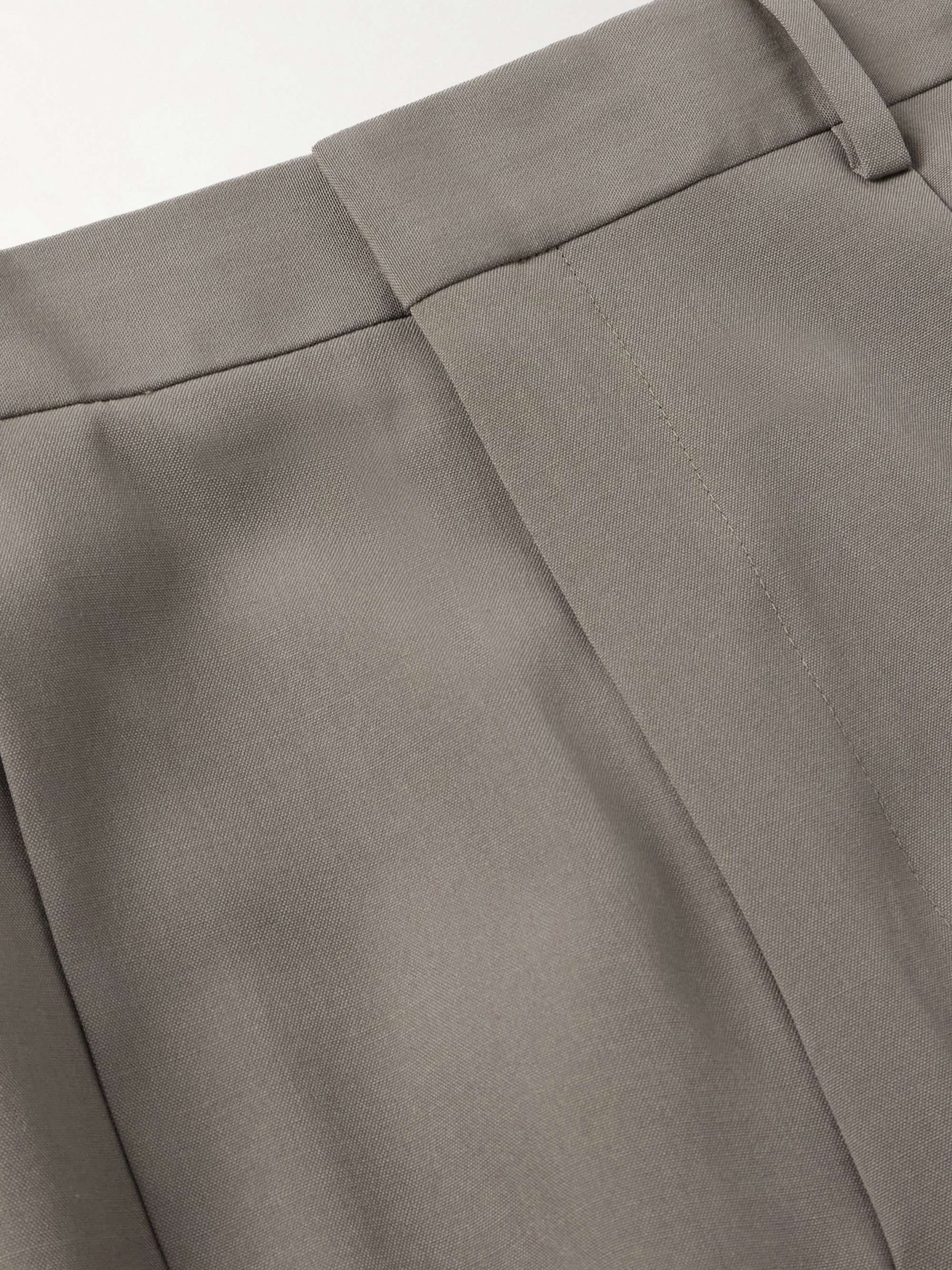 Straight-Leg Pleated Wool Bermuda Shorts view