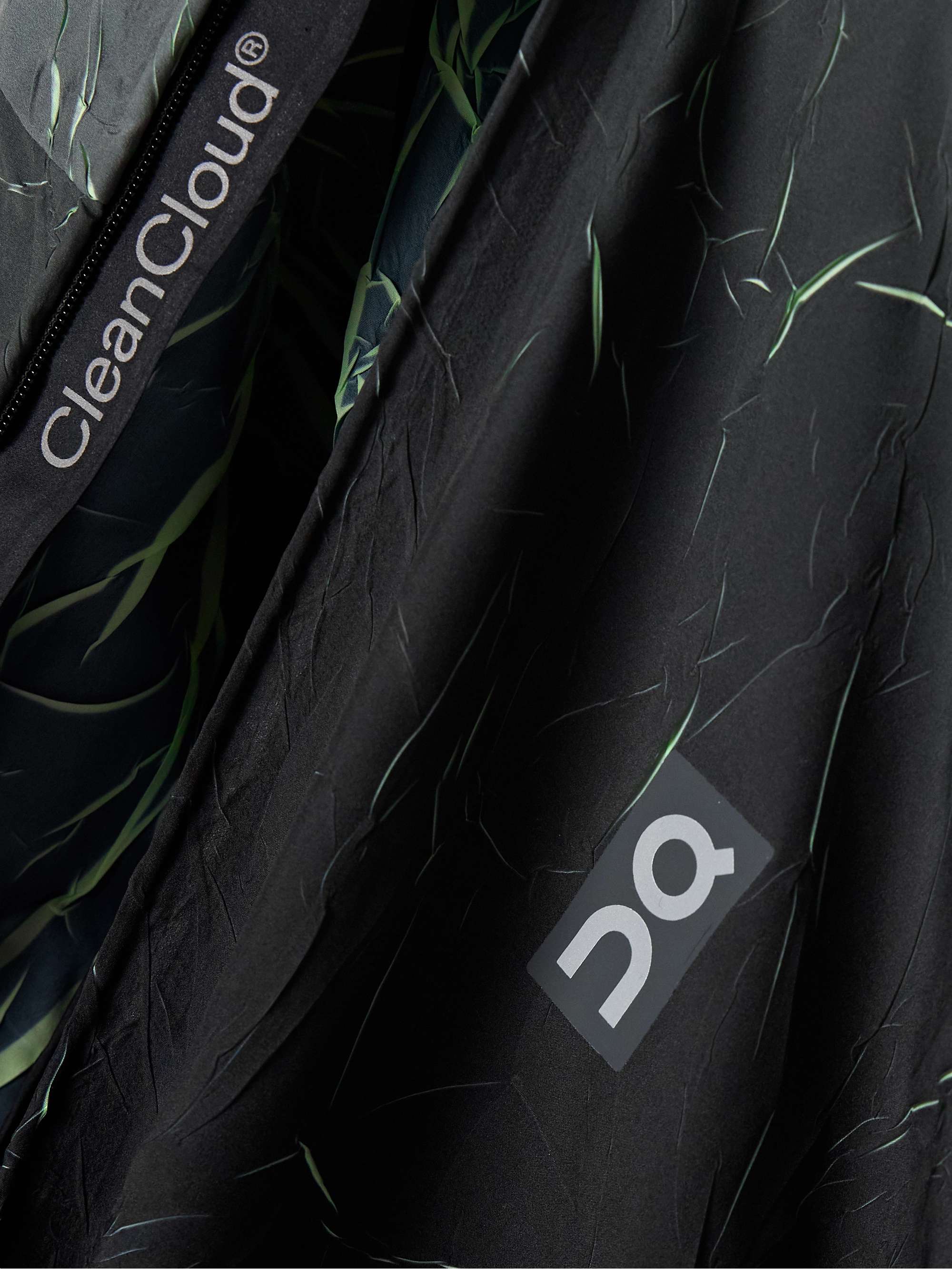 Pace Run hooded textured recycled-shell jacket view