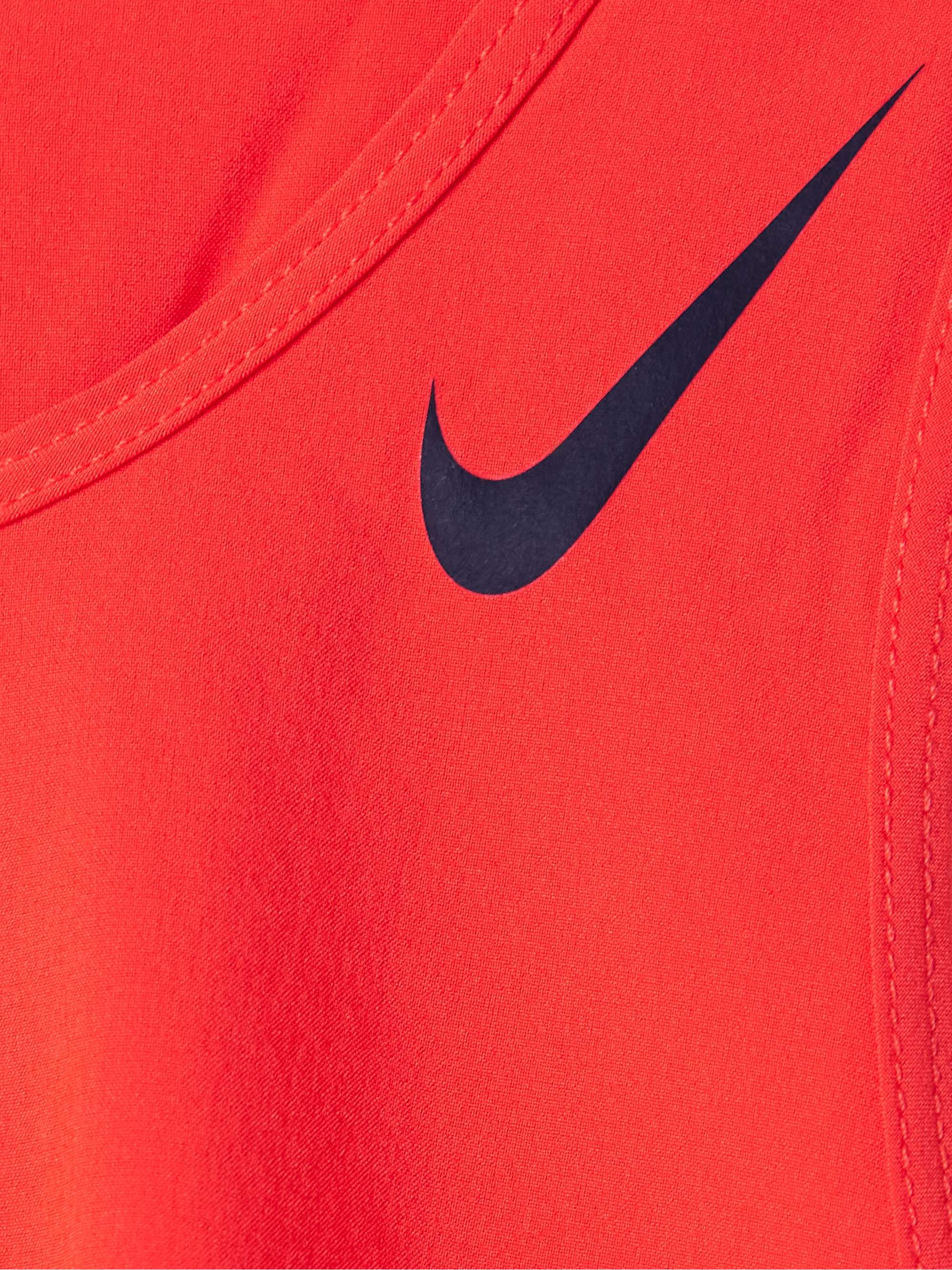 Cropped paneled Dri-FIT tank view