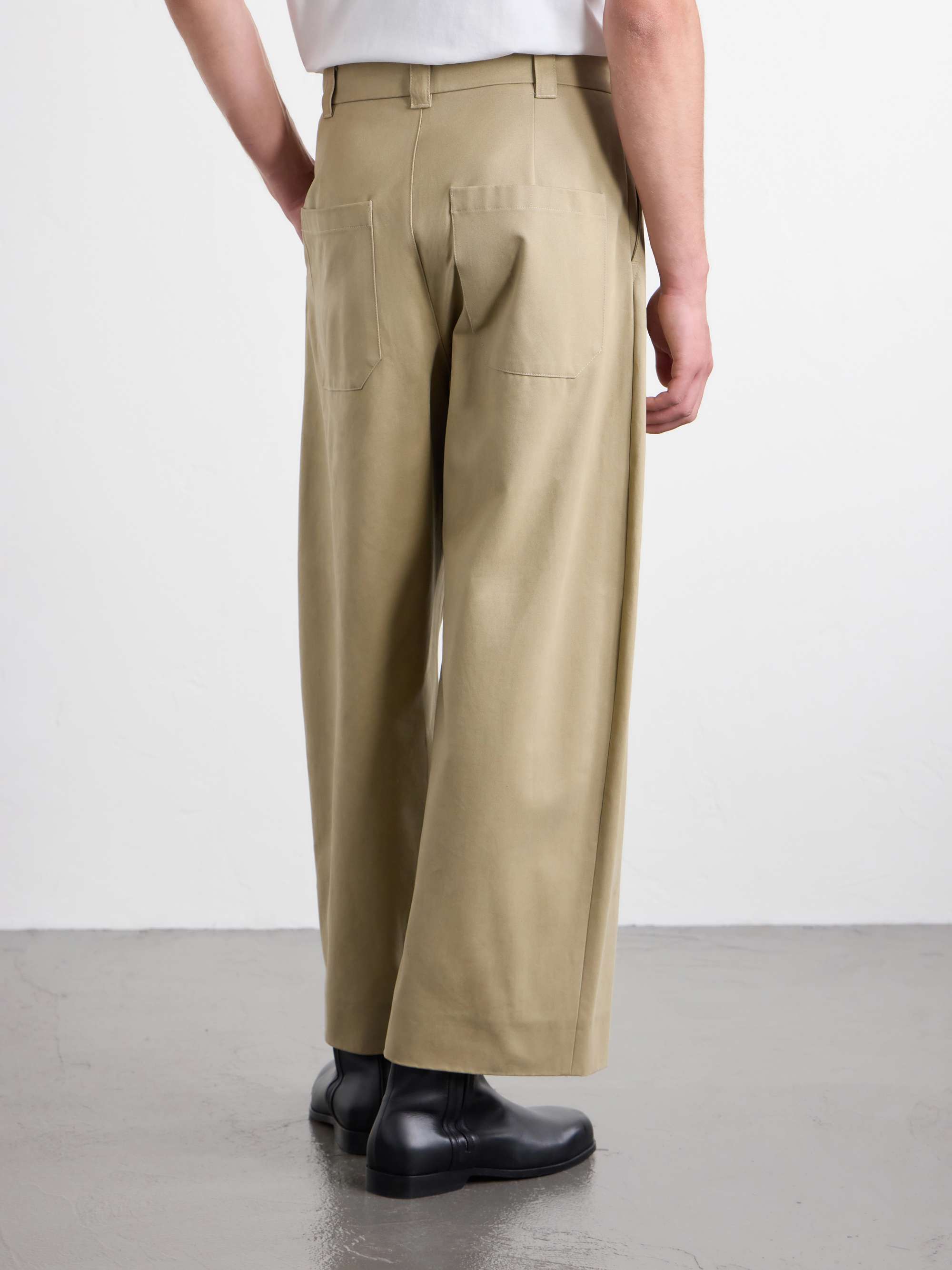 Sorte Wide-Leg Pleated Cotton-Twill Trousers view
