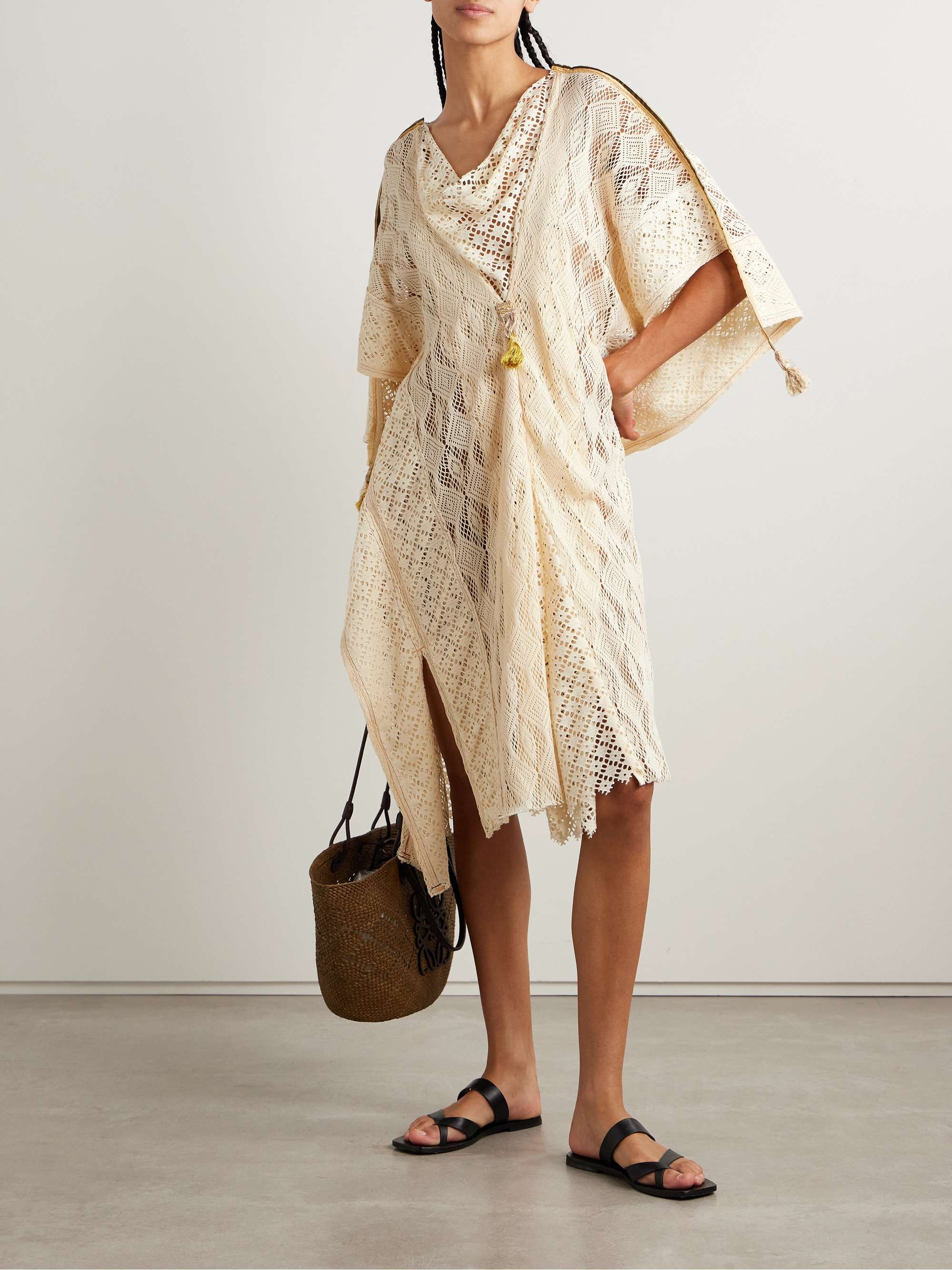 Tasseled lace kaftan view