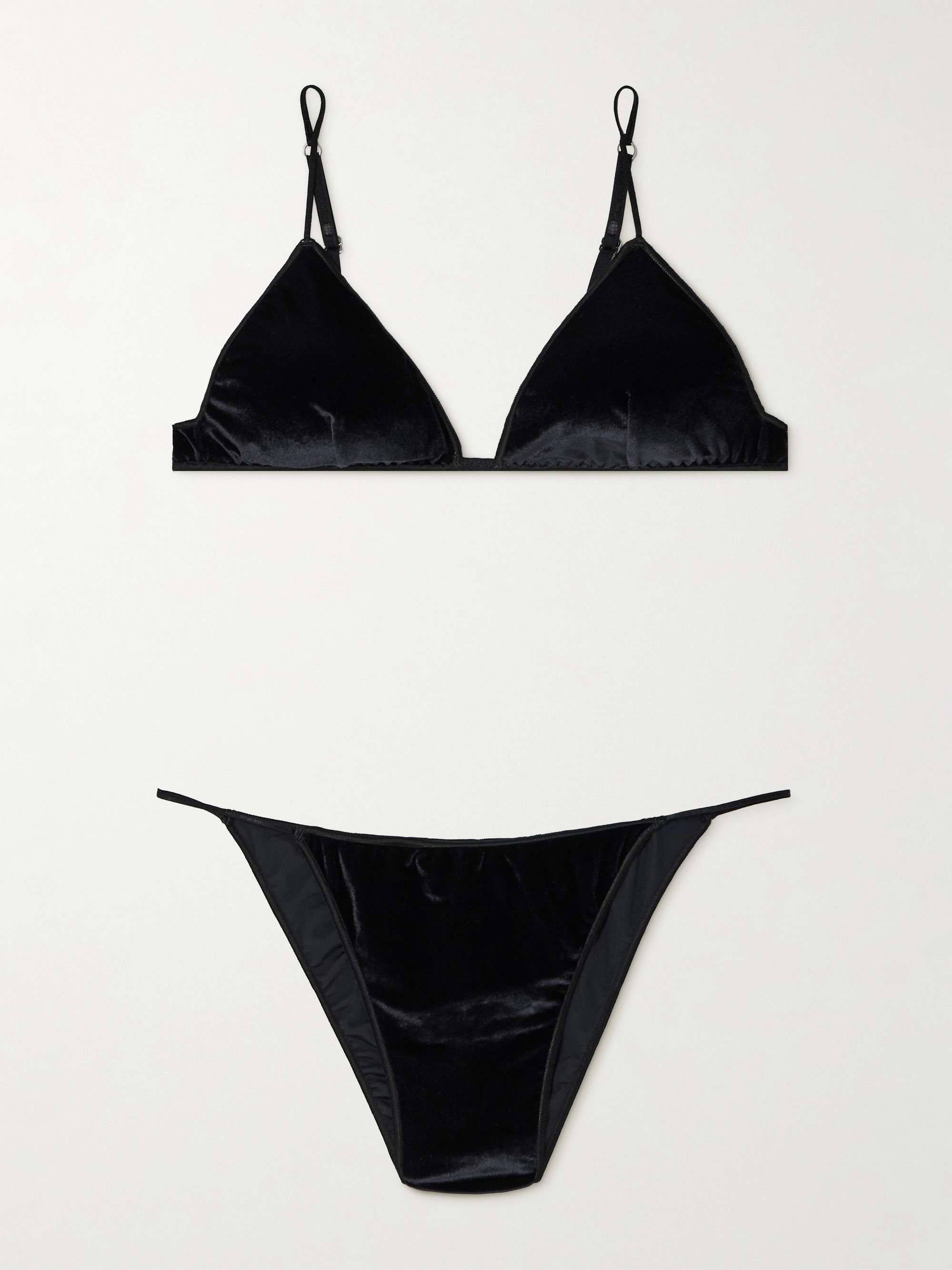 Velvet bra and briefs set view