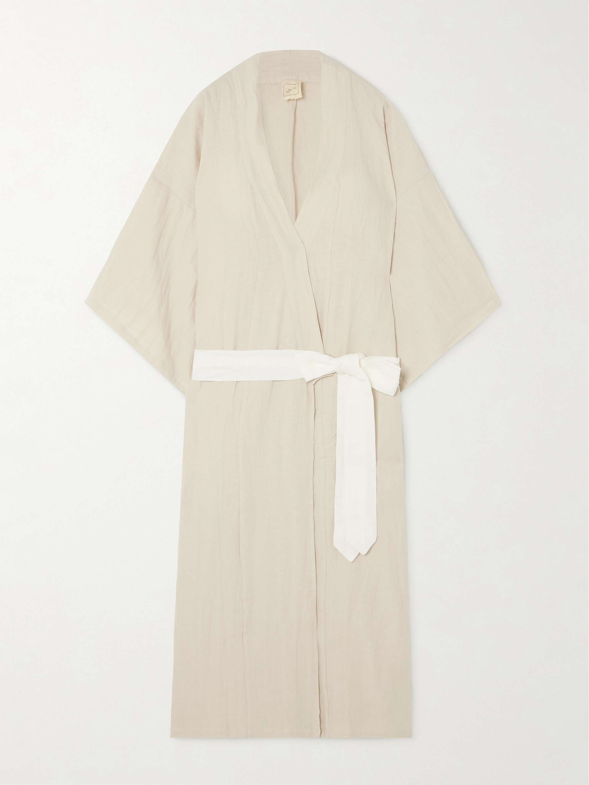 The 02 linen robe view