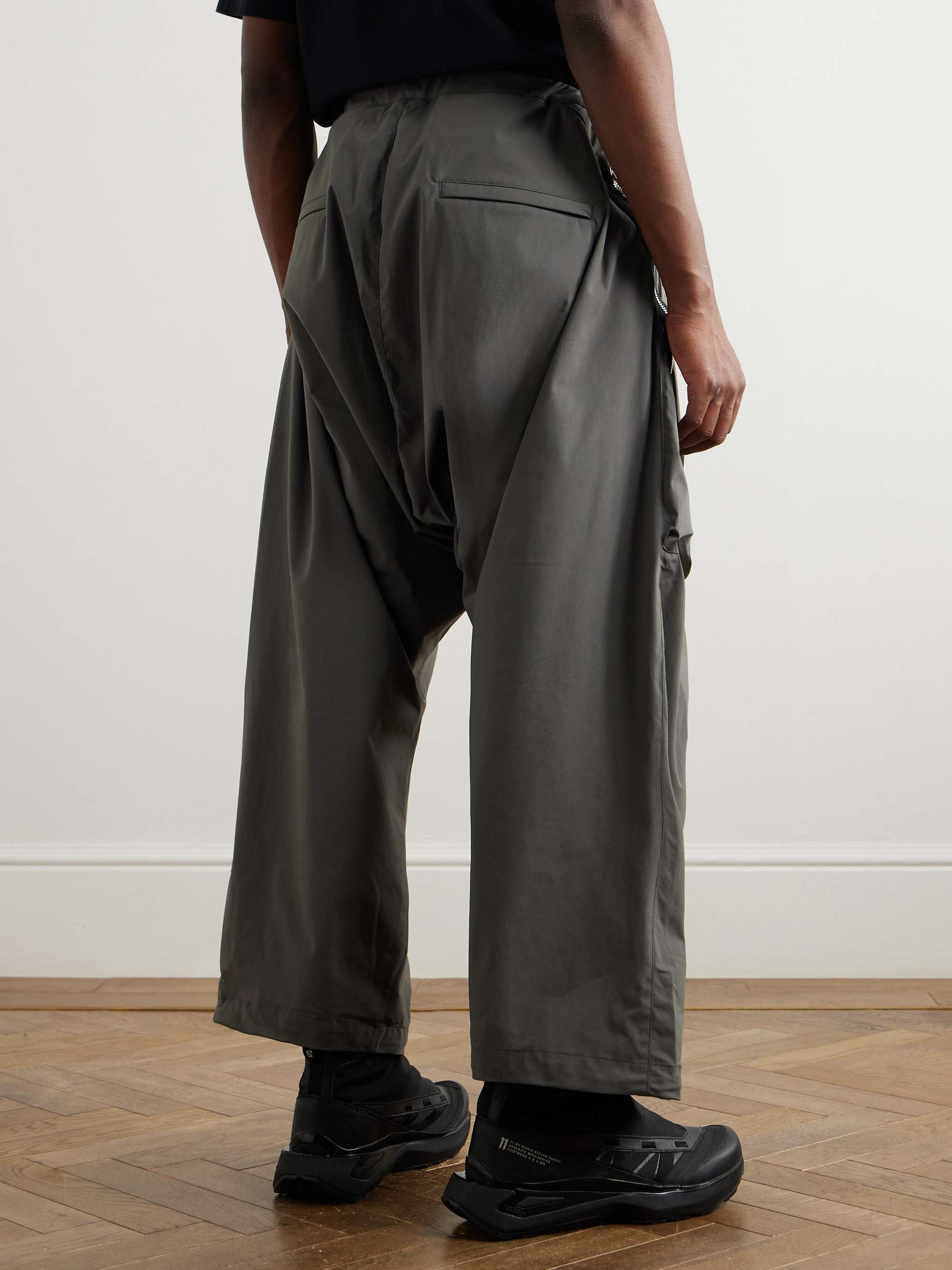 P30AL-E Wide-Leg Belted Layered Encapsulated Nylon Cargo Trousers view