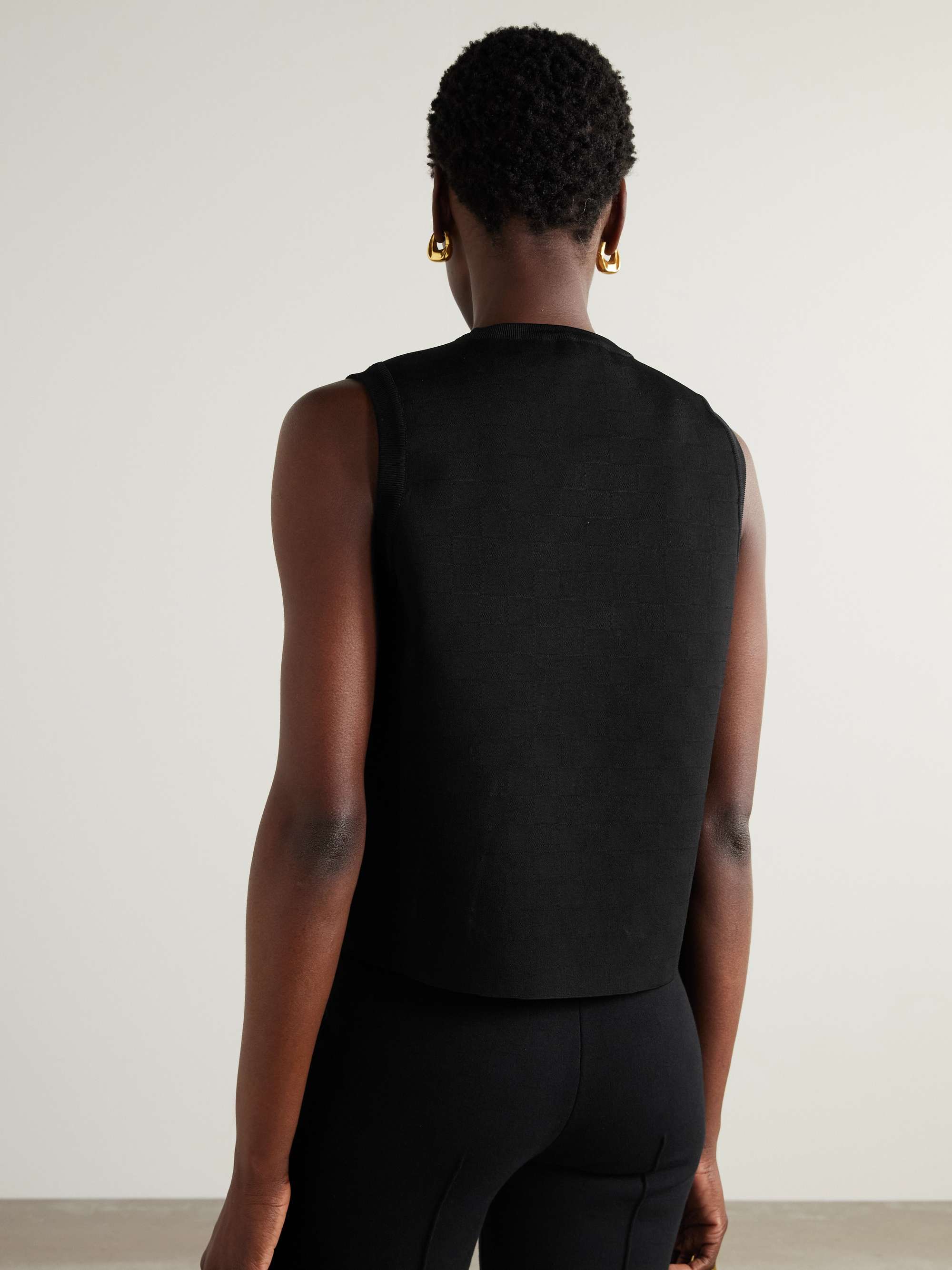 Jacquard tank view