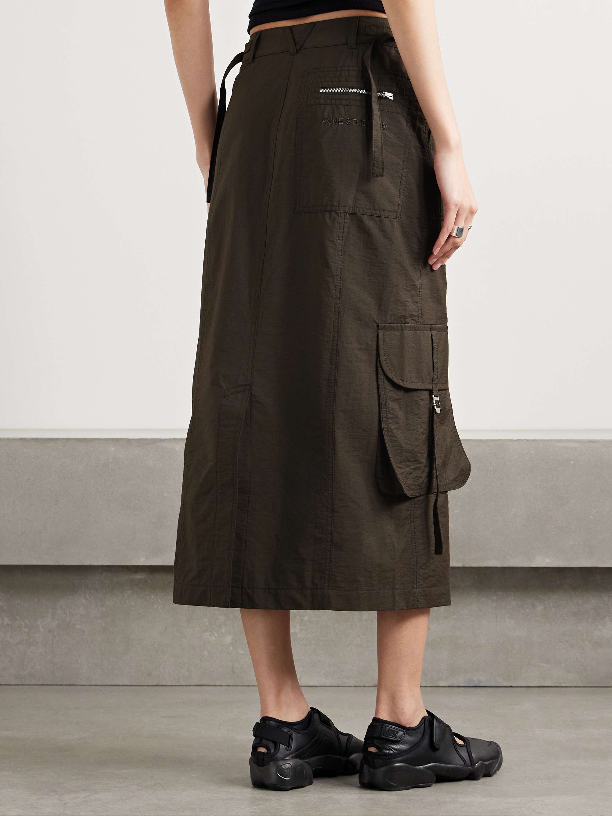Cotton-blend midi cargo skirt view