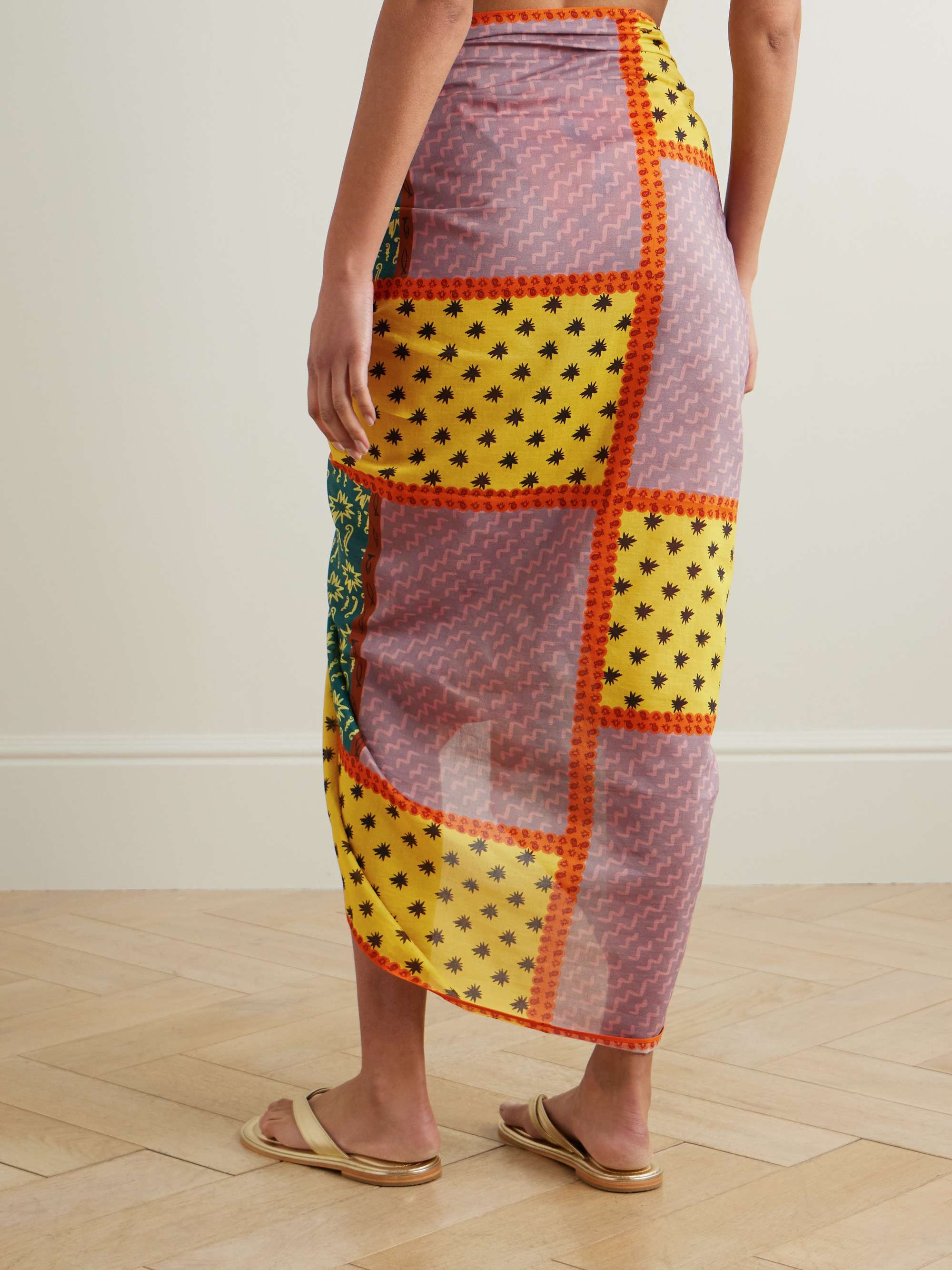 Estrellitas patchwork printed cotton and silk-blend pareo view
