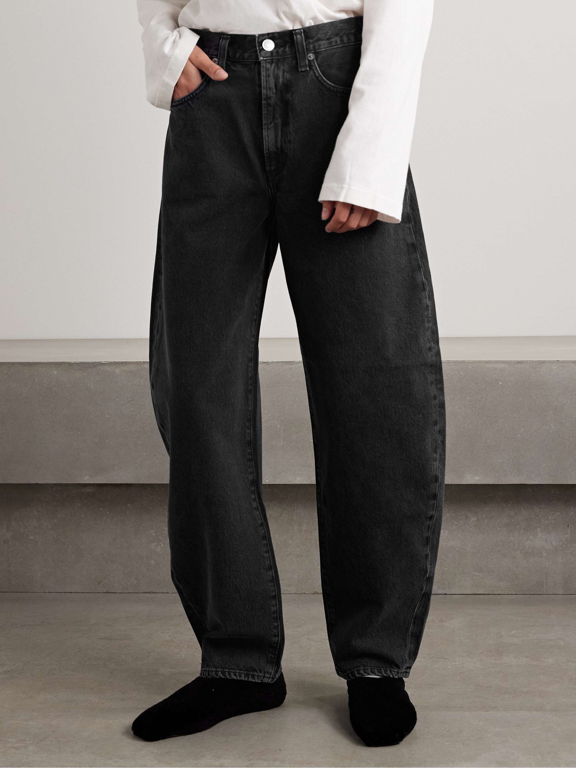 Balloon high-rise tapered organic jeans view