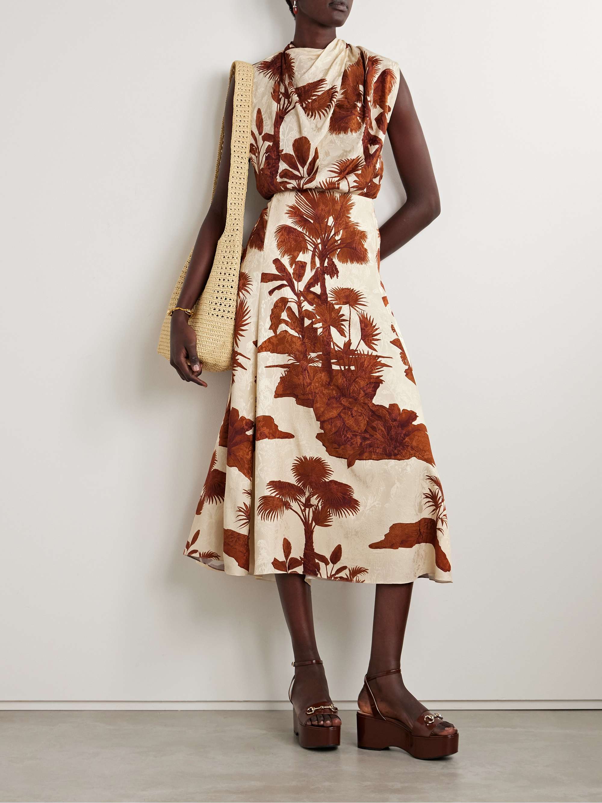 Encanto de Isla printed satin-jacquard maxi skirt view