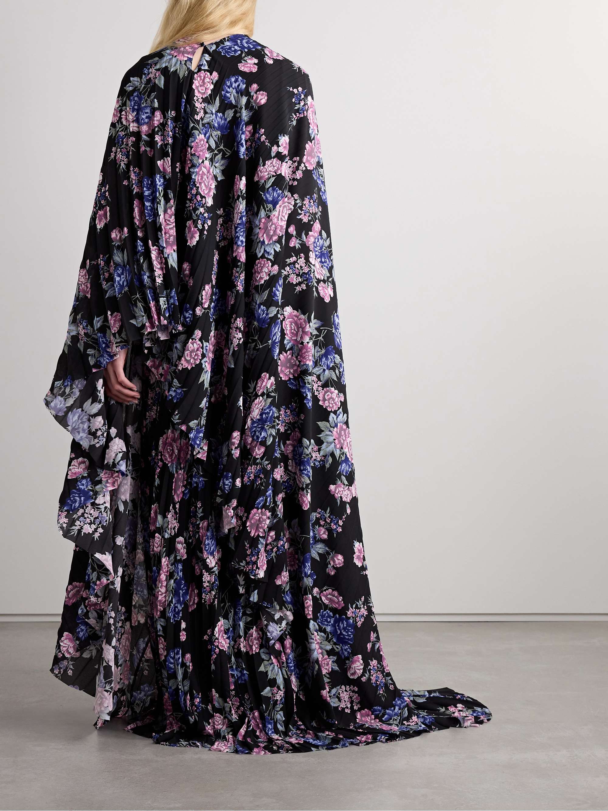 Cape-effect floral-print plissé-crepe gown view