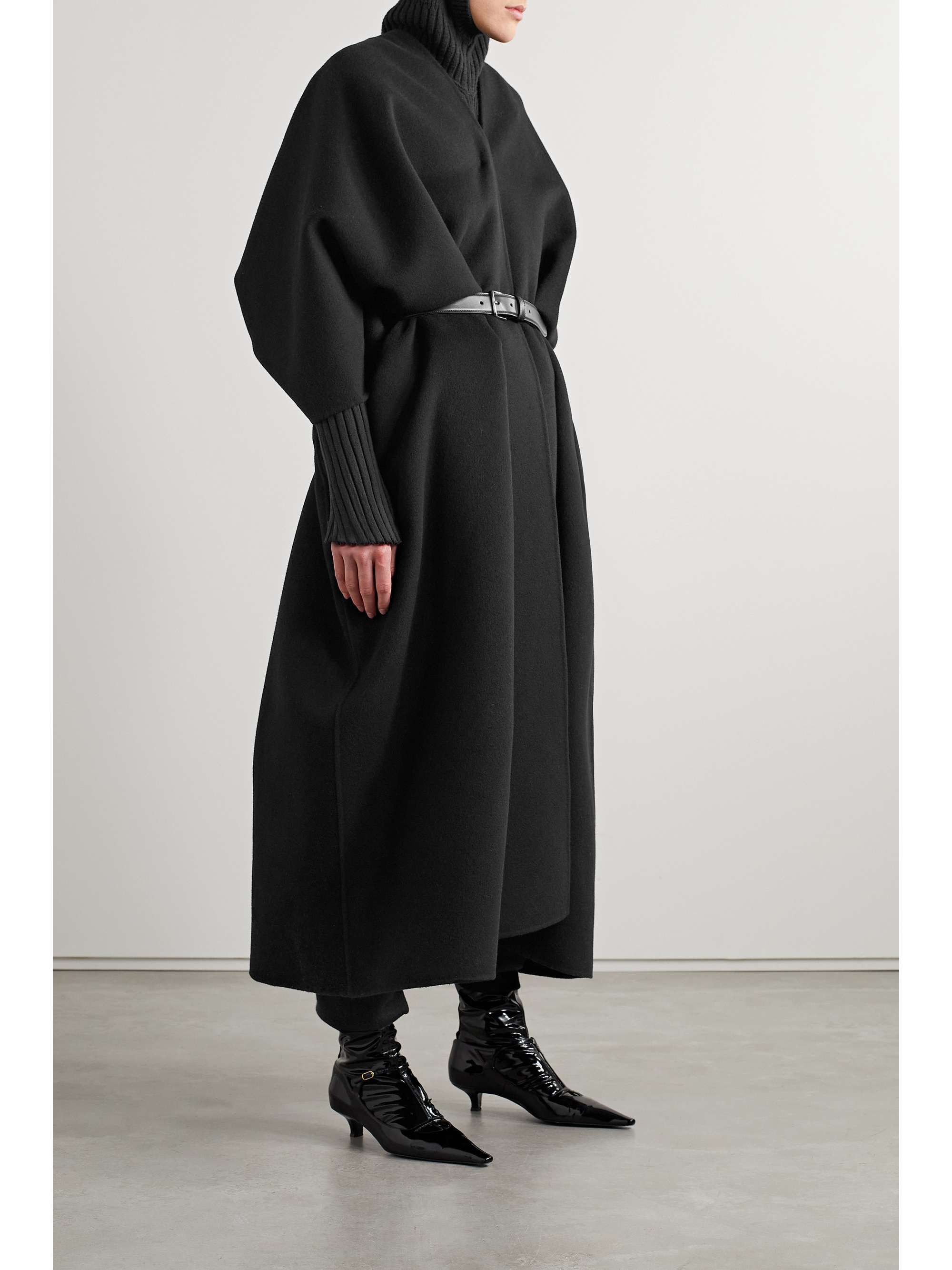 Febo oversized cashmere coat view