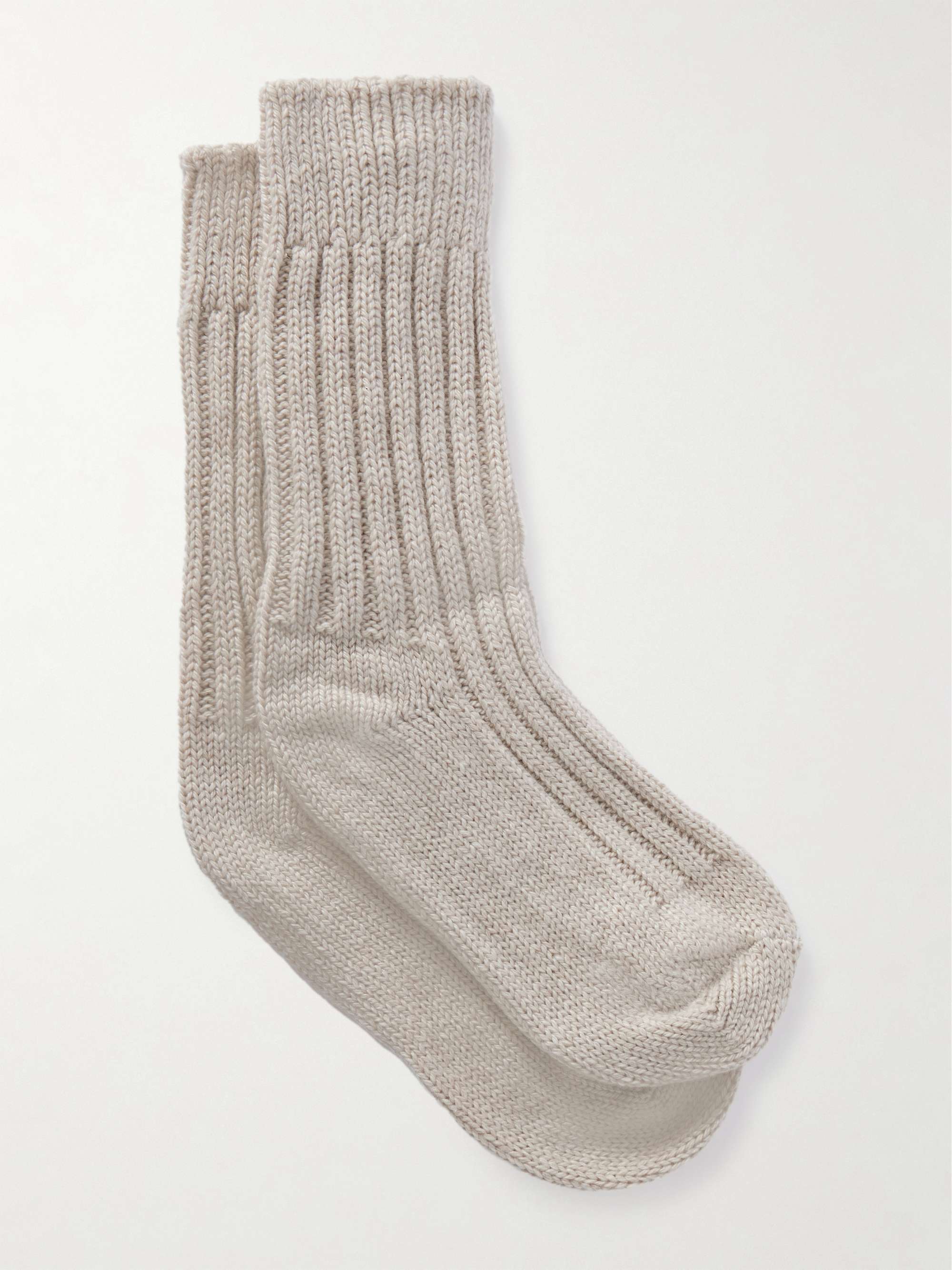 Yosemite ribbed cashmere socks view