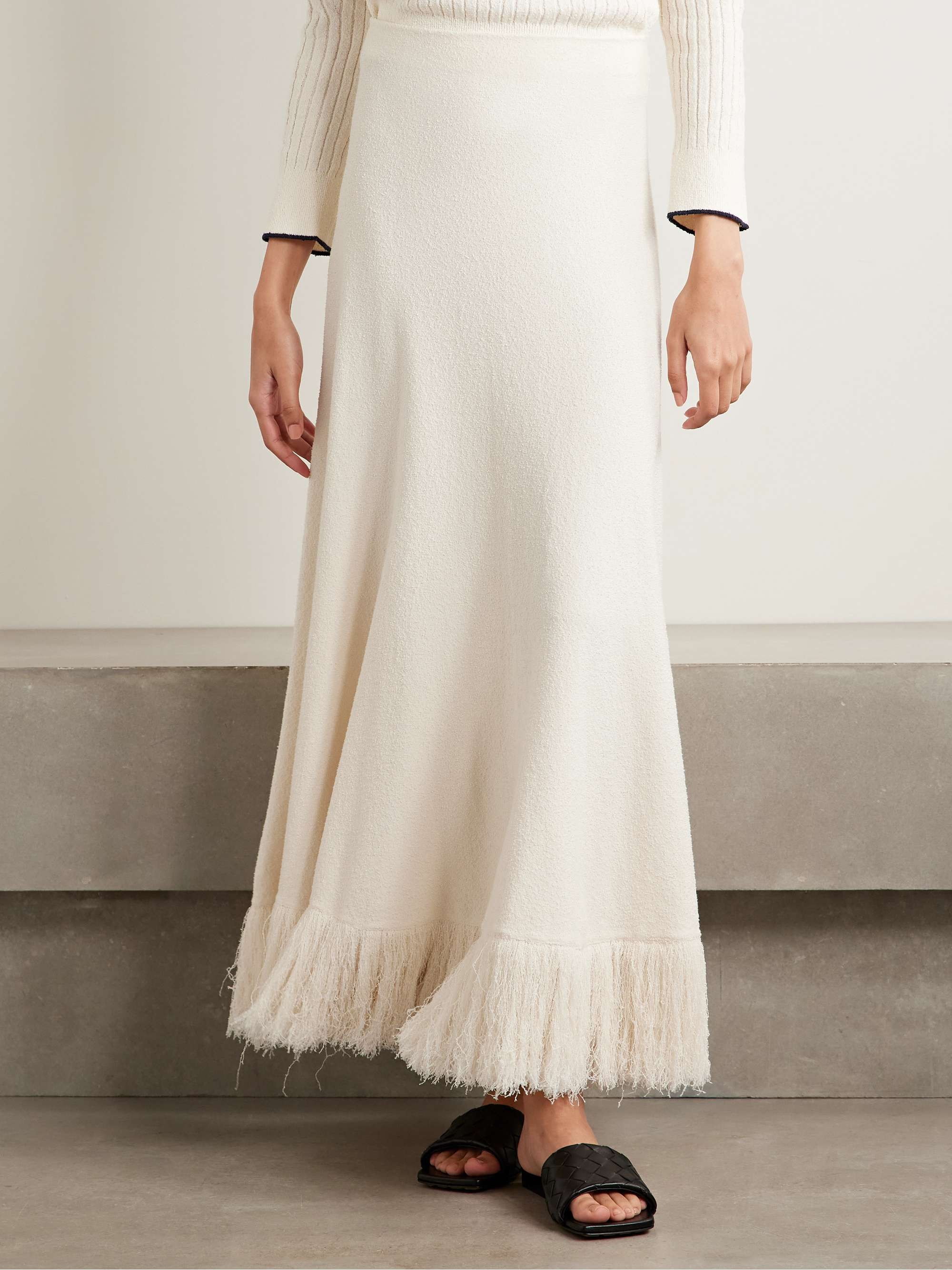 Fringed cotton-blend bouclé maxi skirt view