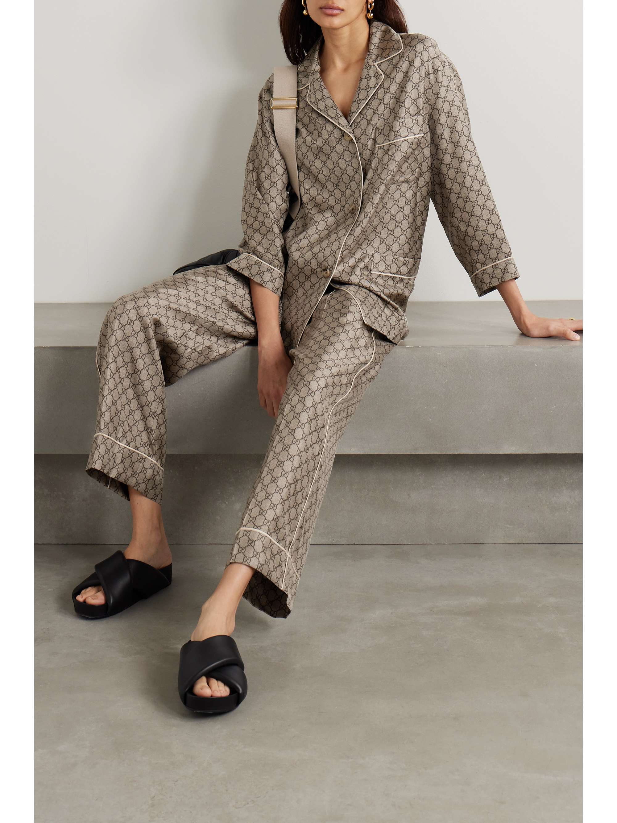 Silk-satin jacquard shirt view