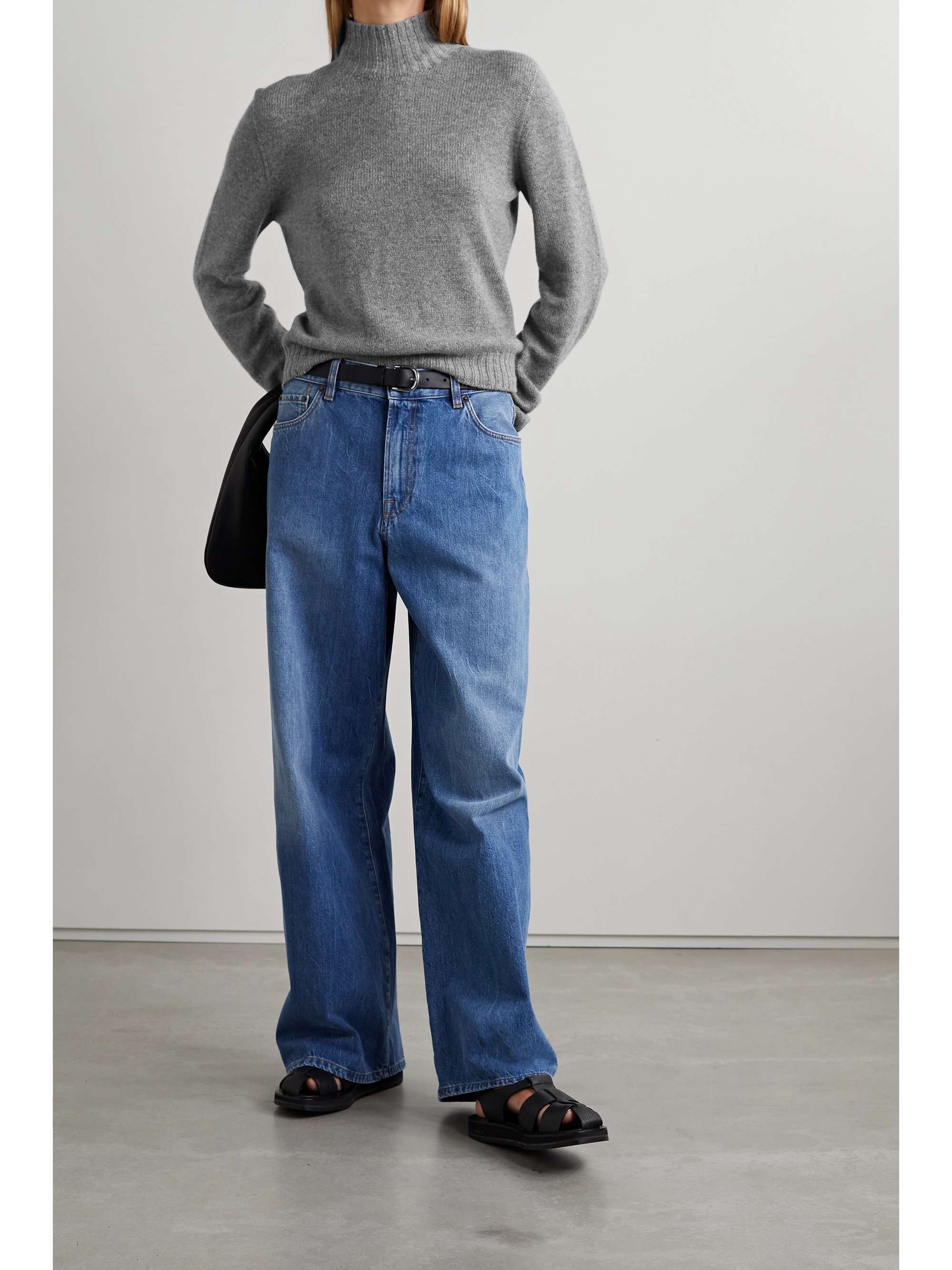 Essentials Kensington cashmere turtleneck sweater view