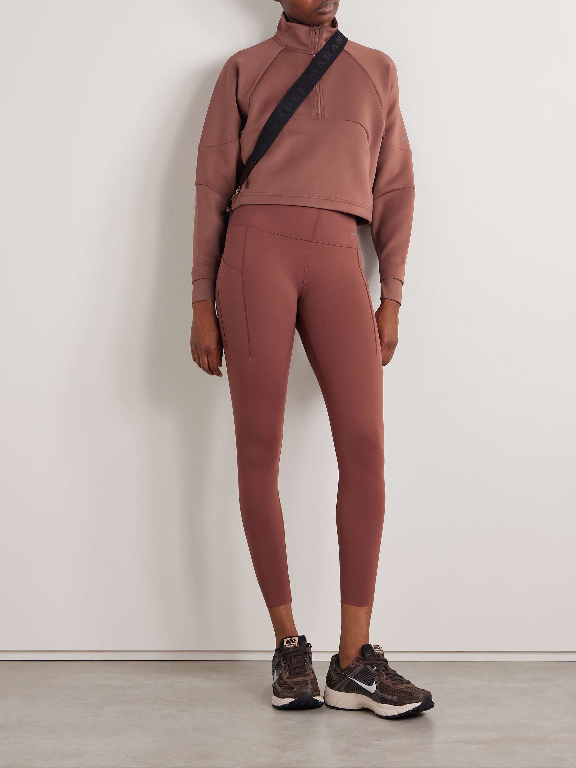 Universa Dri-FIT leggings view