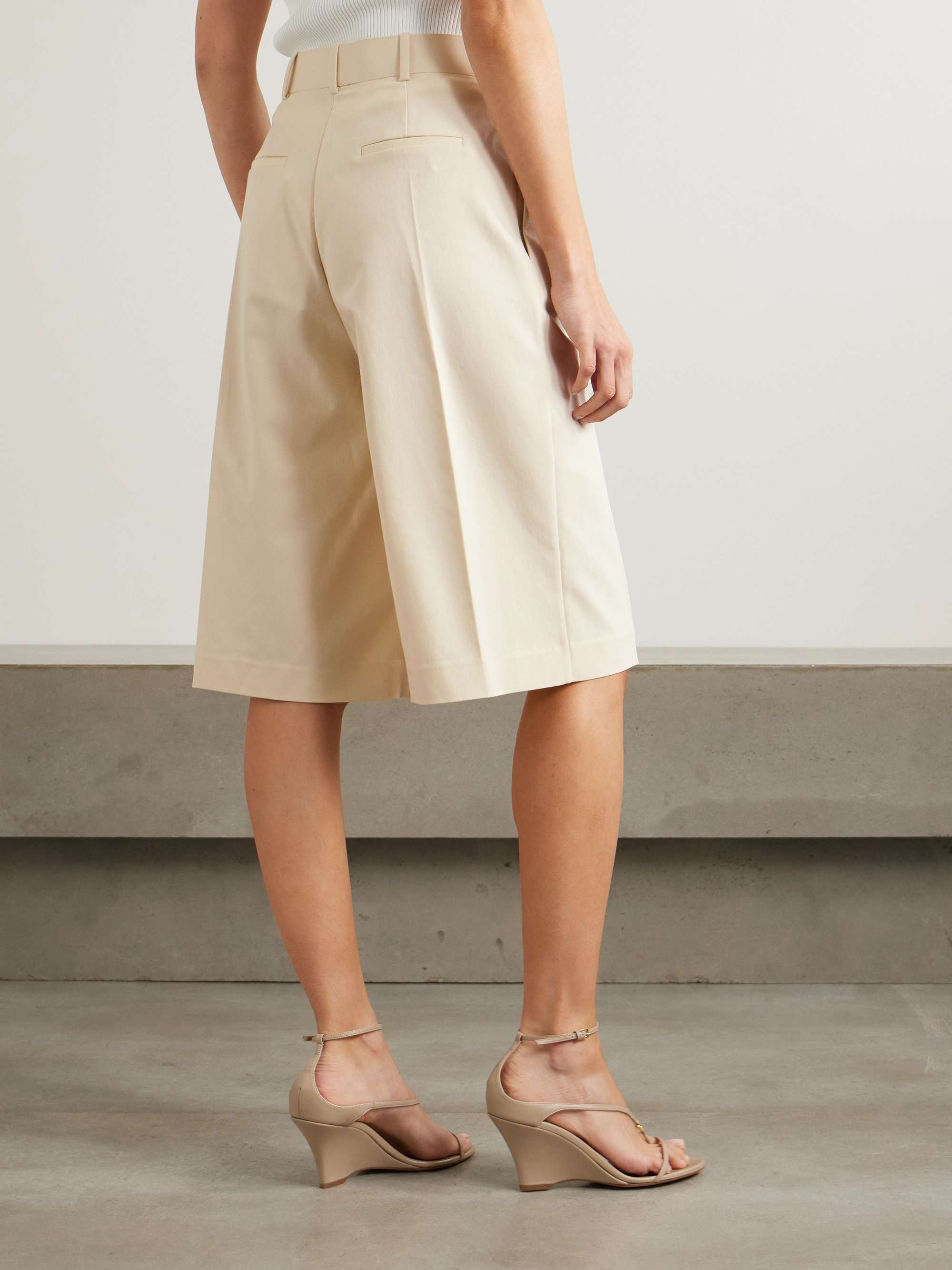 Pleated grain de poudre shorts view