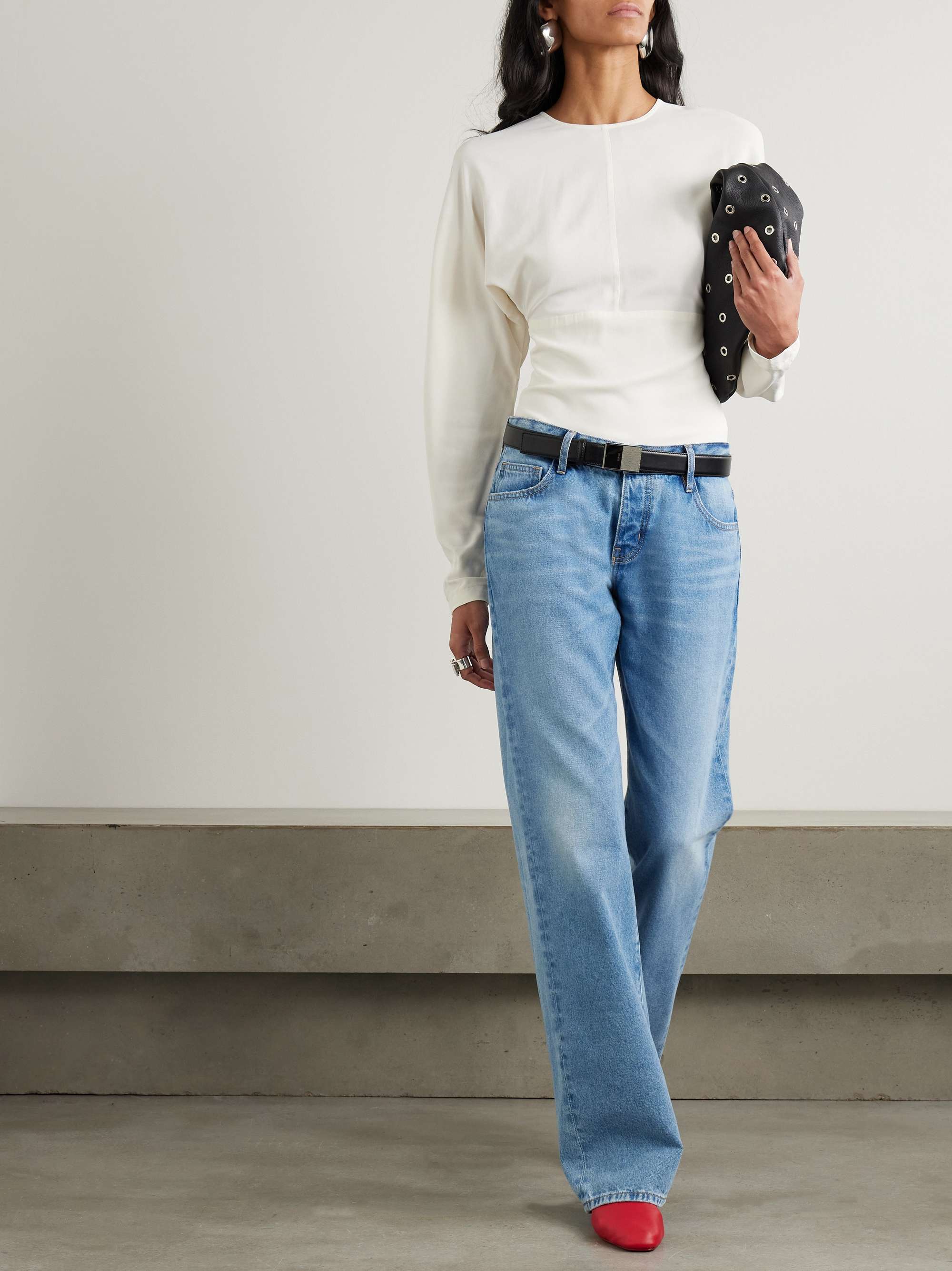 + Outland Denim 90s low-rise straight-leg organic jeans view