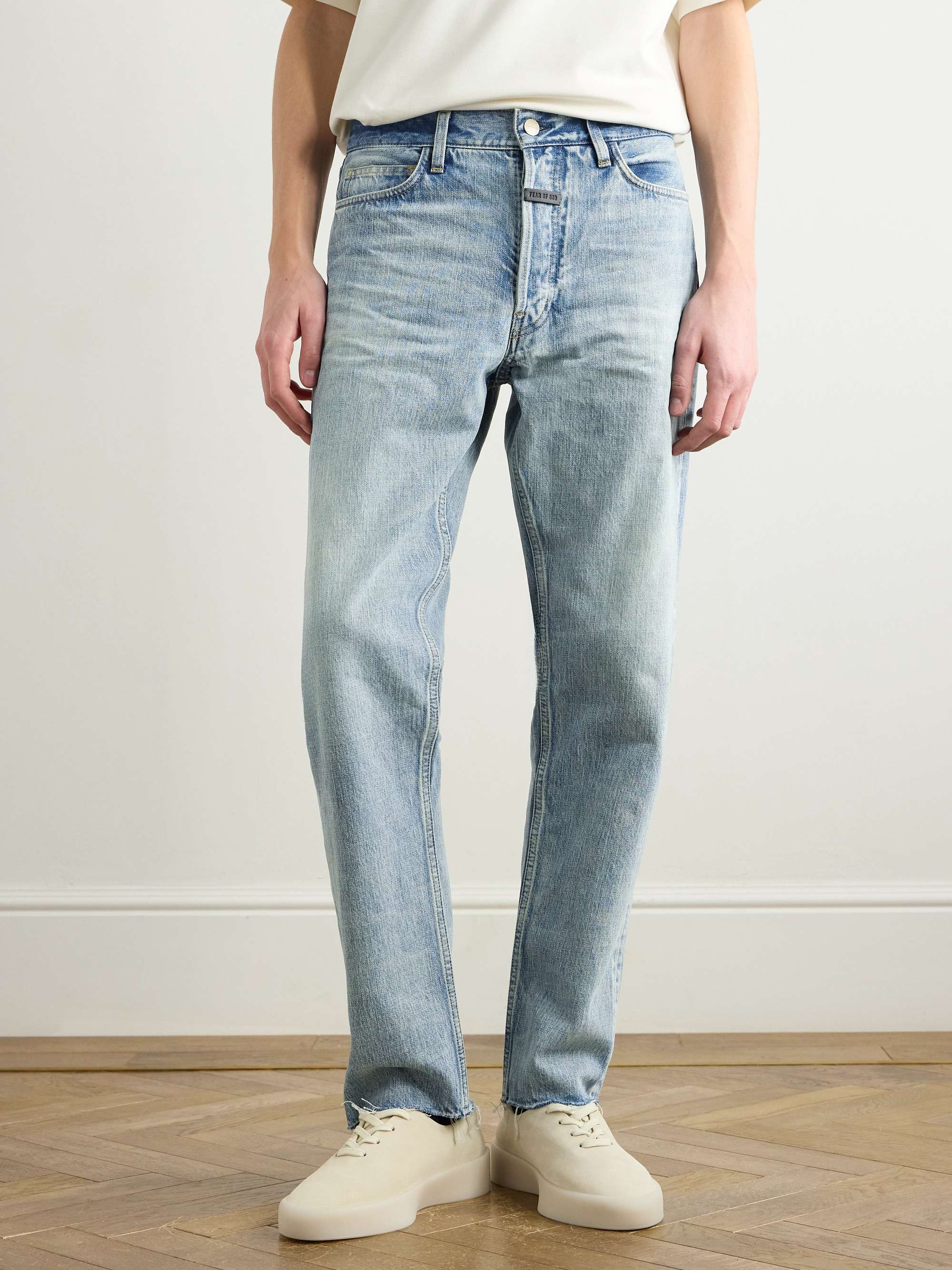 Tapered Jeans view