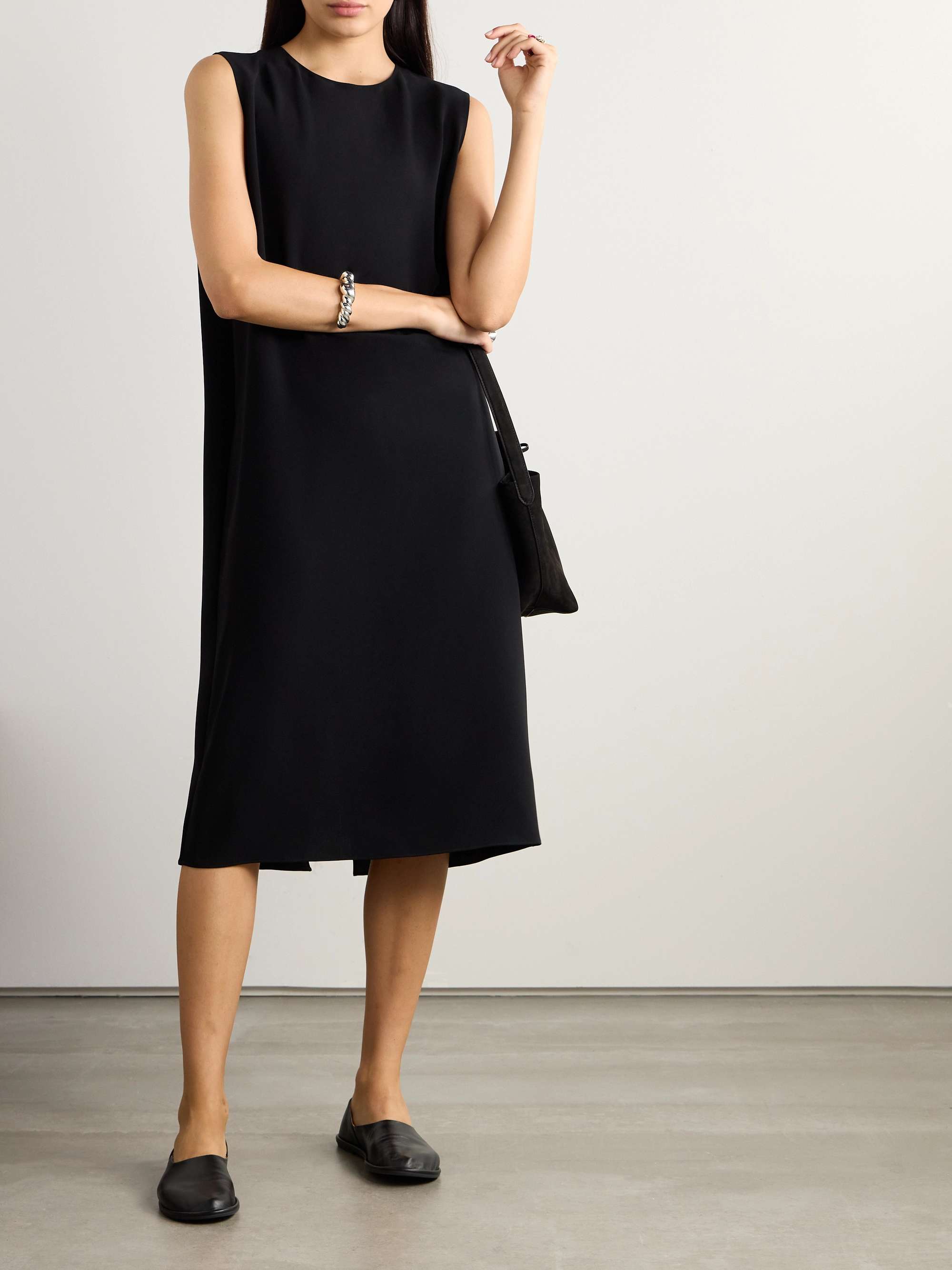 Essentials Mirna crepe midi dress view