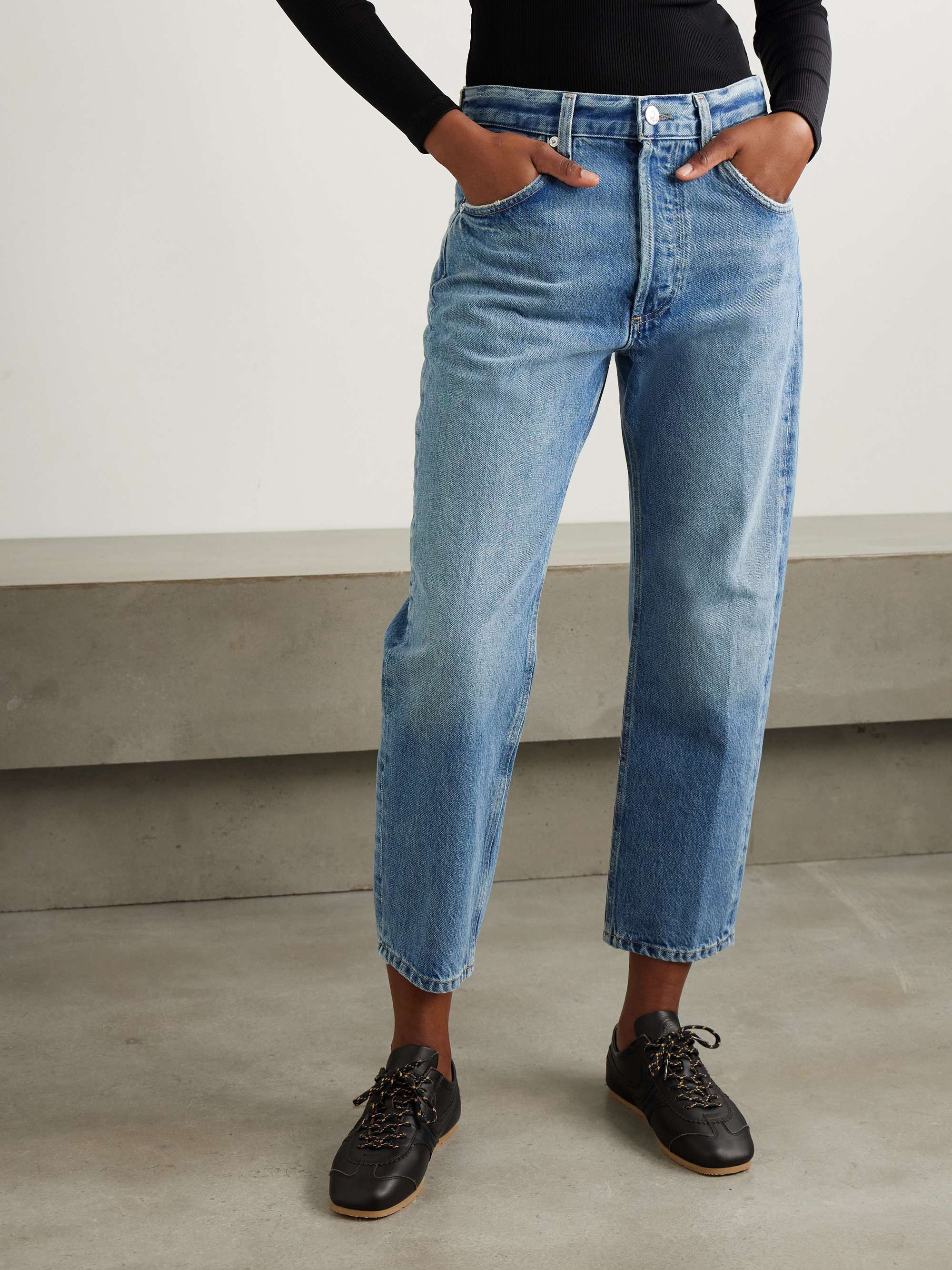 Winslow cropped mid-rise tapered jeans view