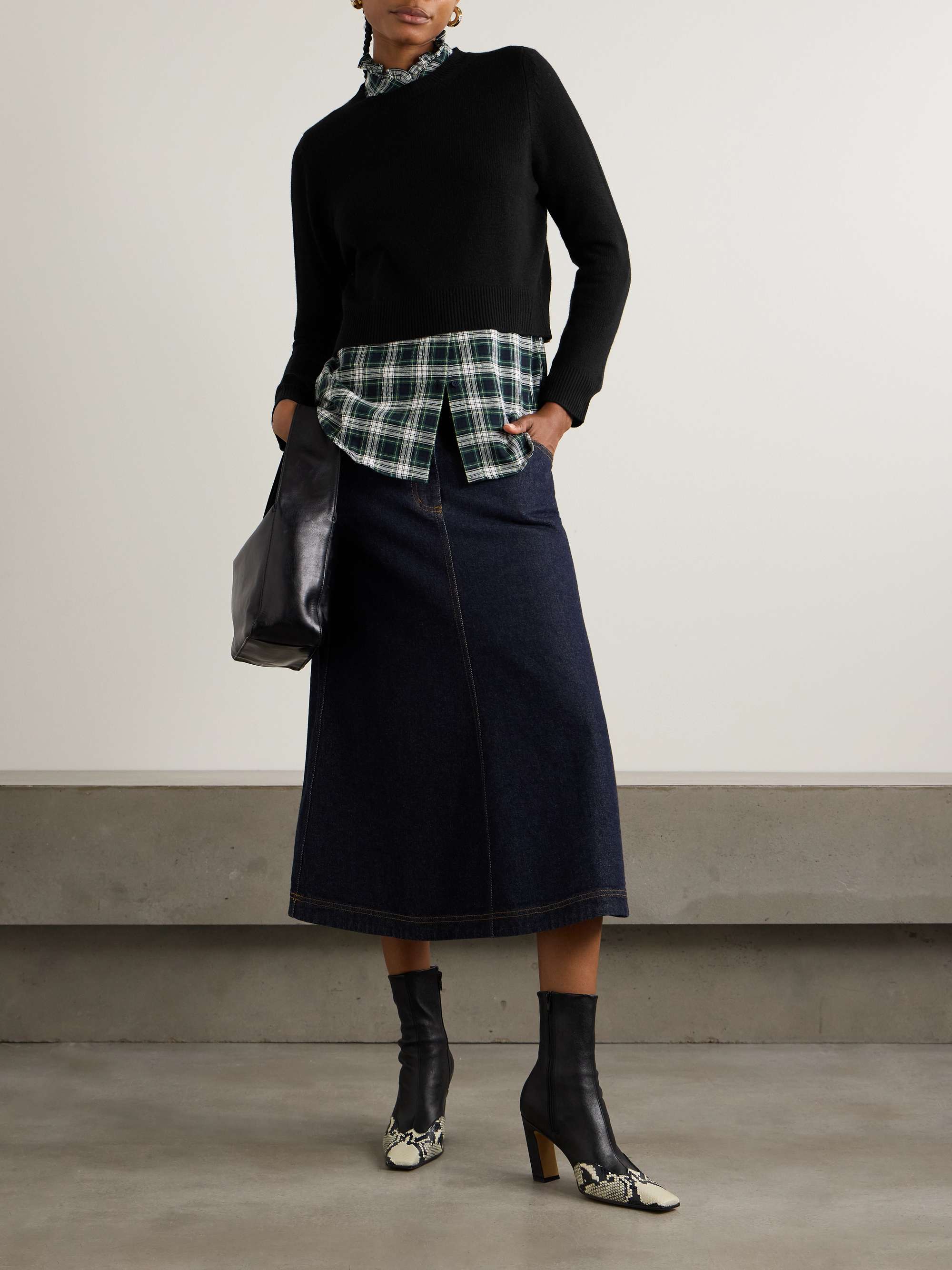 Venus cropped cashmere sweater view