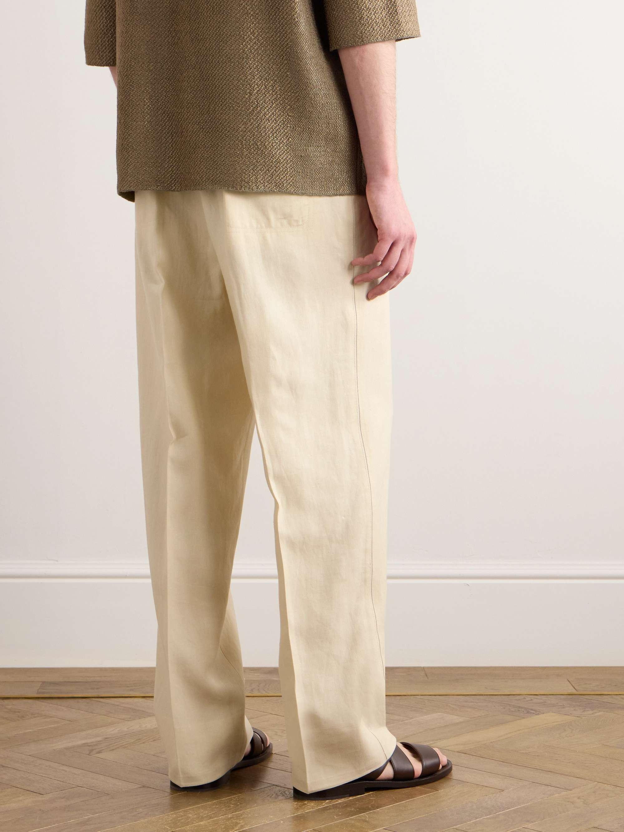 Calcare Straight-Leg Belted Oasi Linen Trousers view