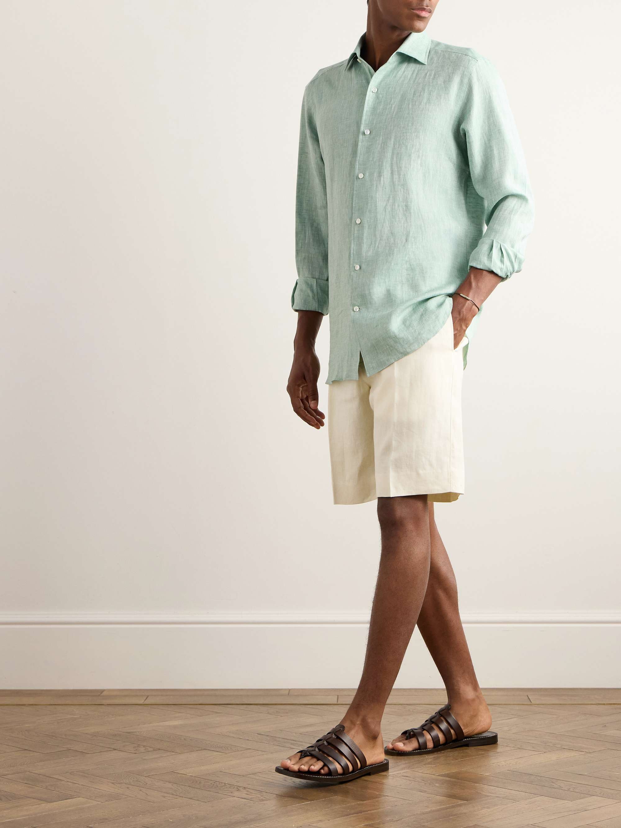 Straight-Leg Oasi Linen Shorts view