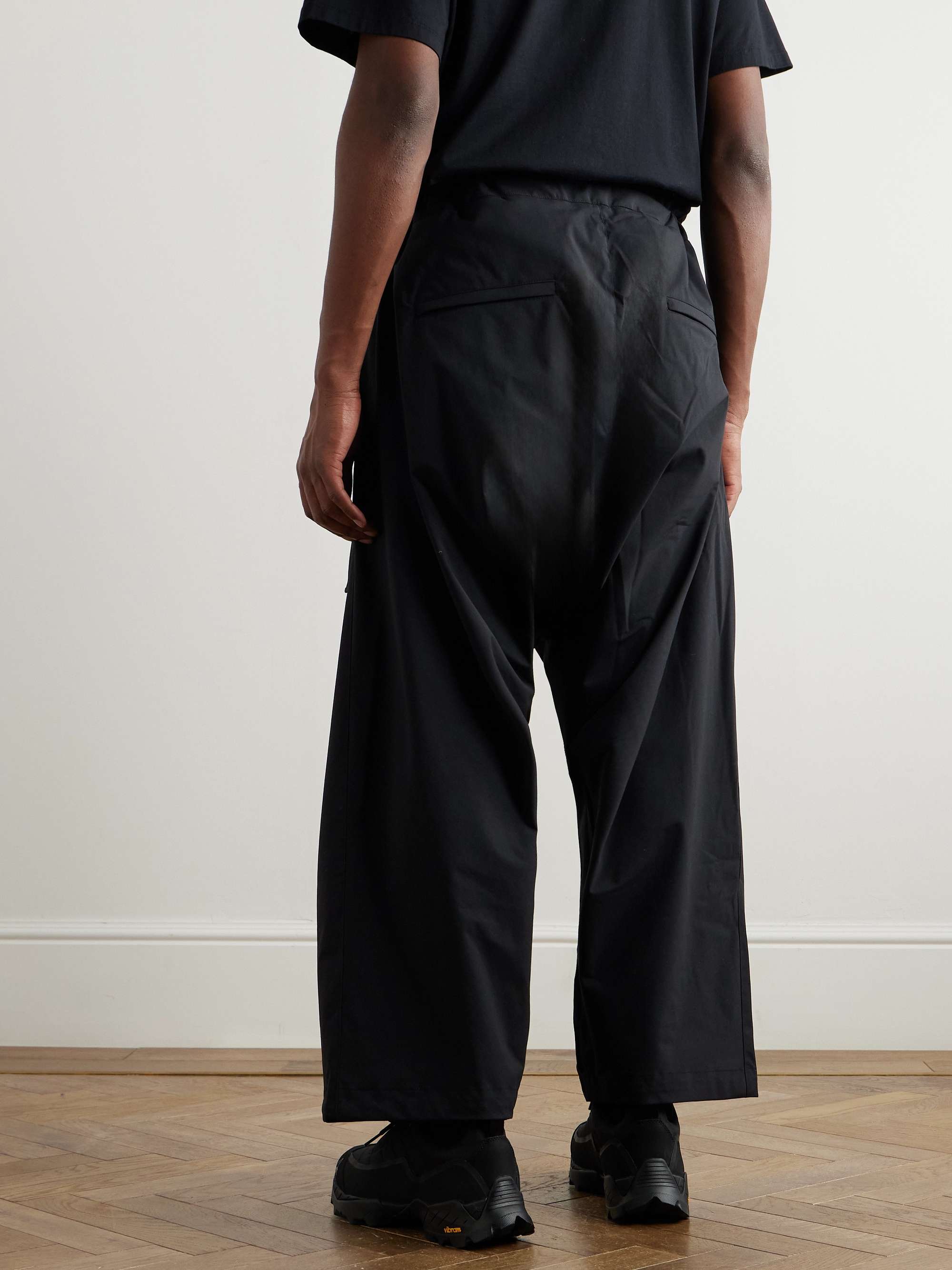 P30BL Wide-Leg Belted Layered Encapsulated Nylon Cargo Trousers view