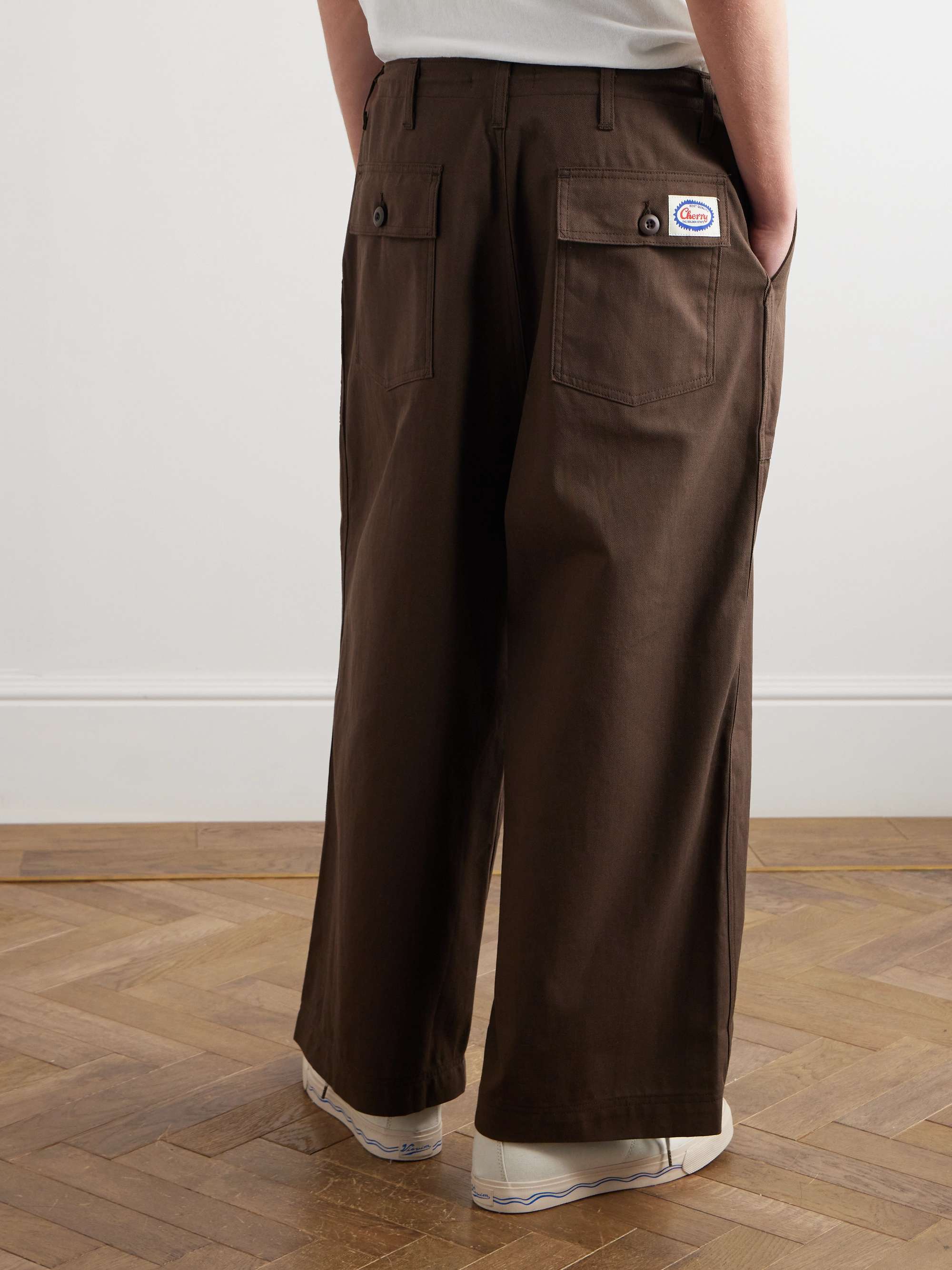 Wide-Leg Pleated Herringbone Cotton Trousers view