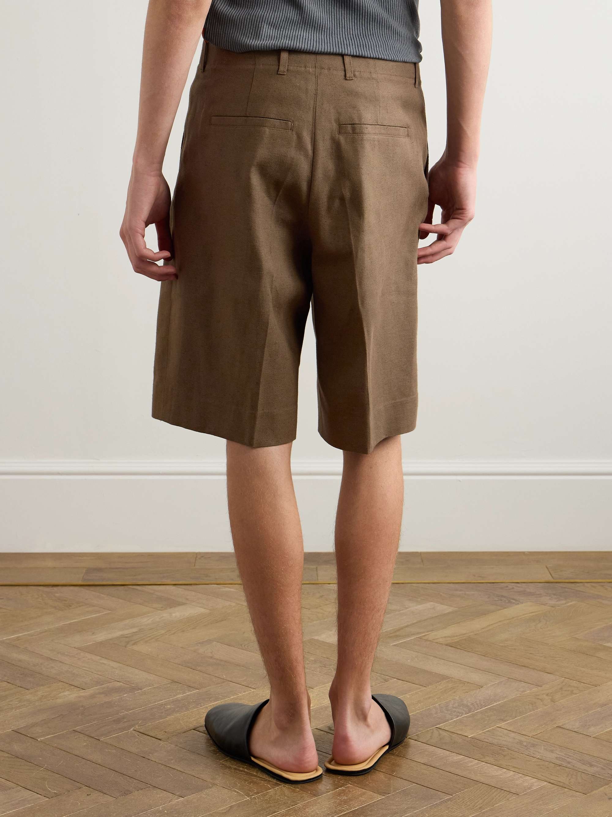 Borrowed Straight-Leg Pleated Cotton Shorts view