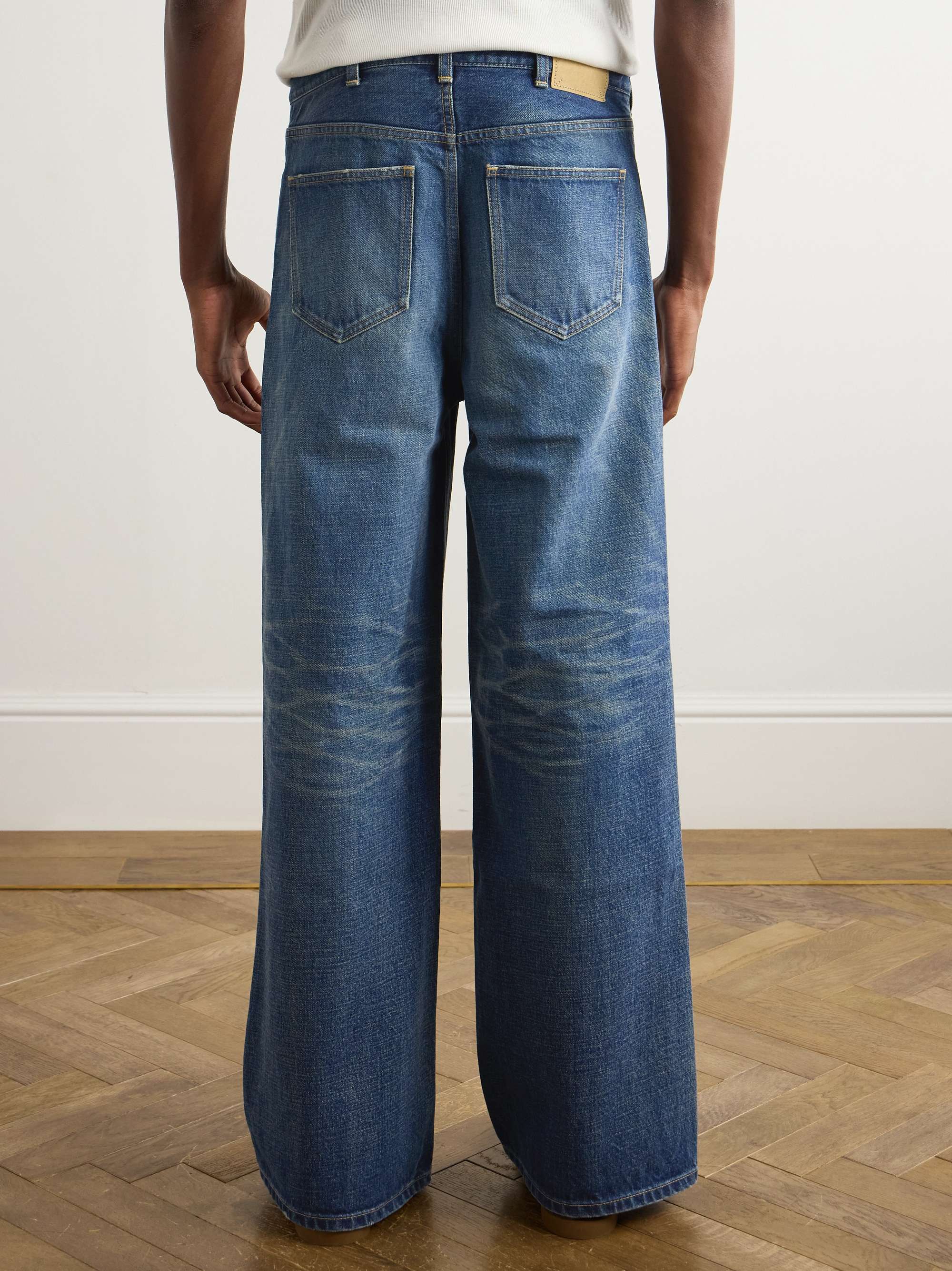 Surf Wide-Leg Jeans view